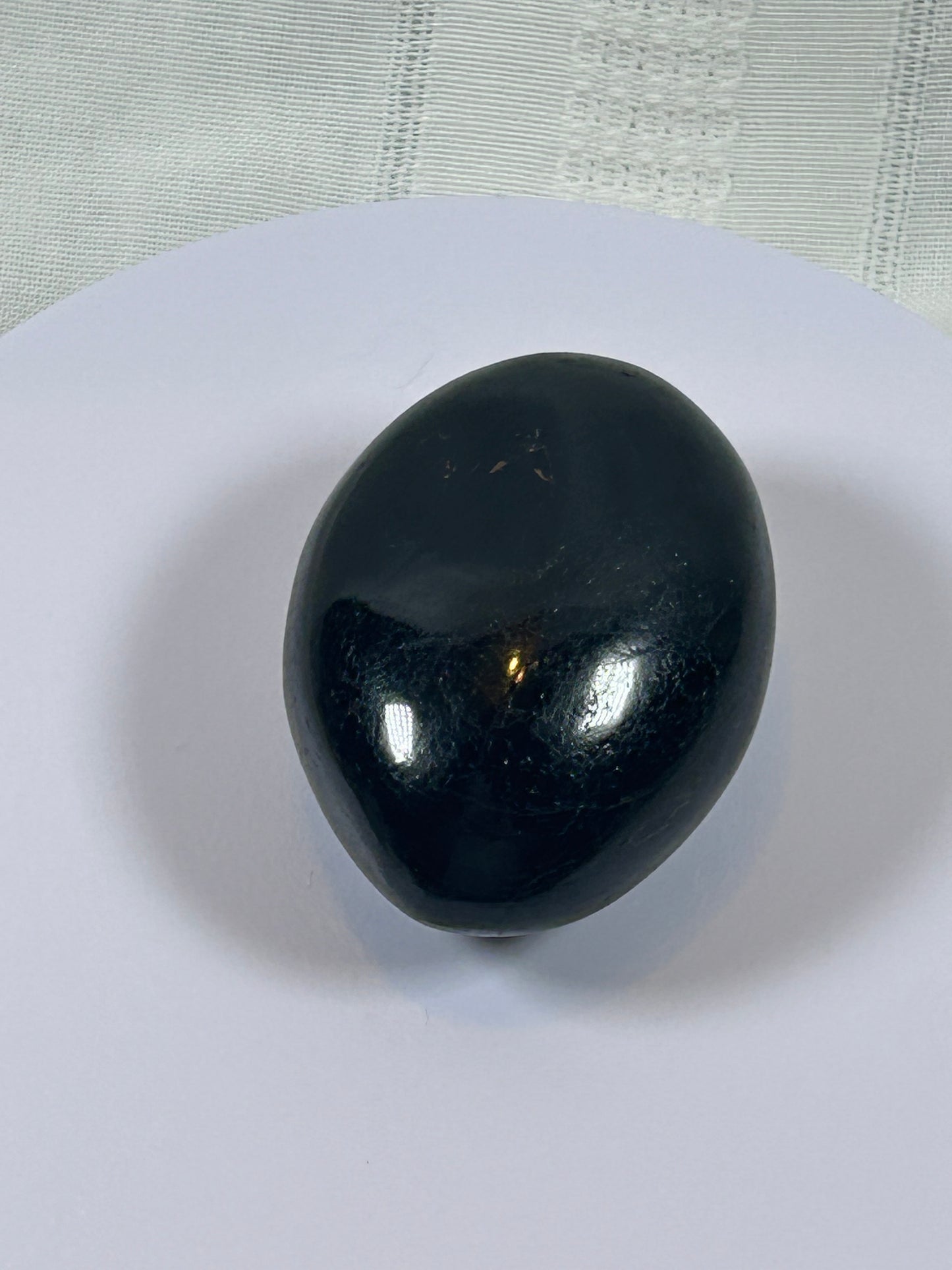 (#100) - BLACK TOURMALINE PALM STONE POLISHED - NEW