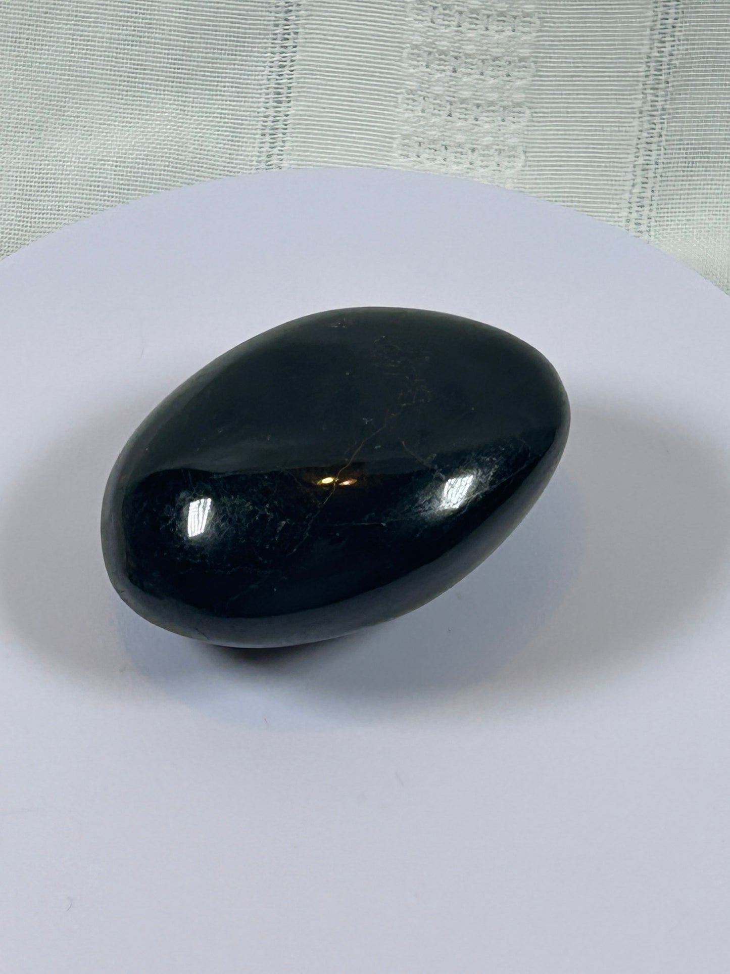 (#100) - BLACK TOURMALINE PALM STONE POLISHED - NEW