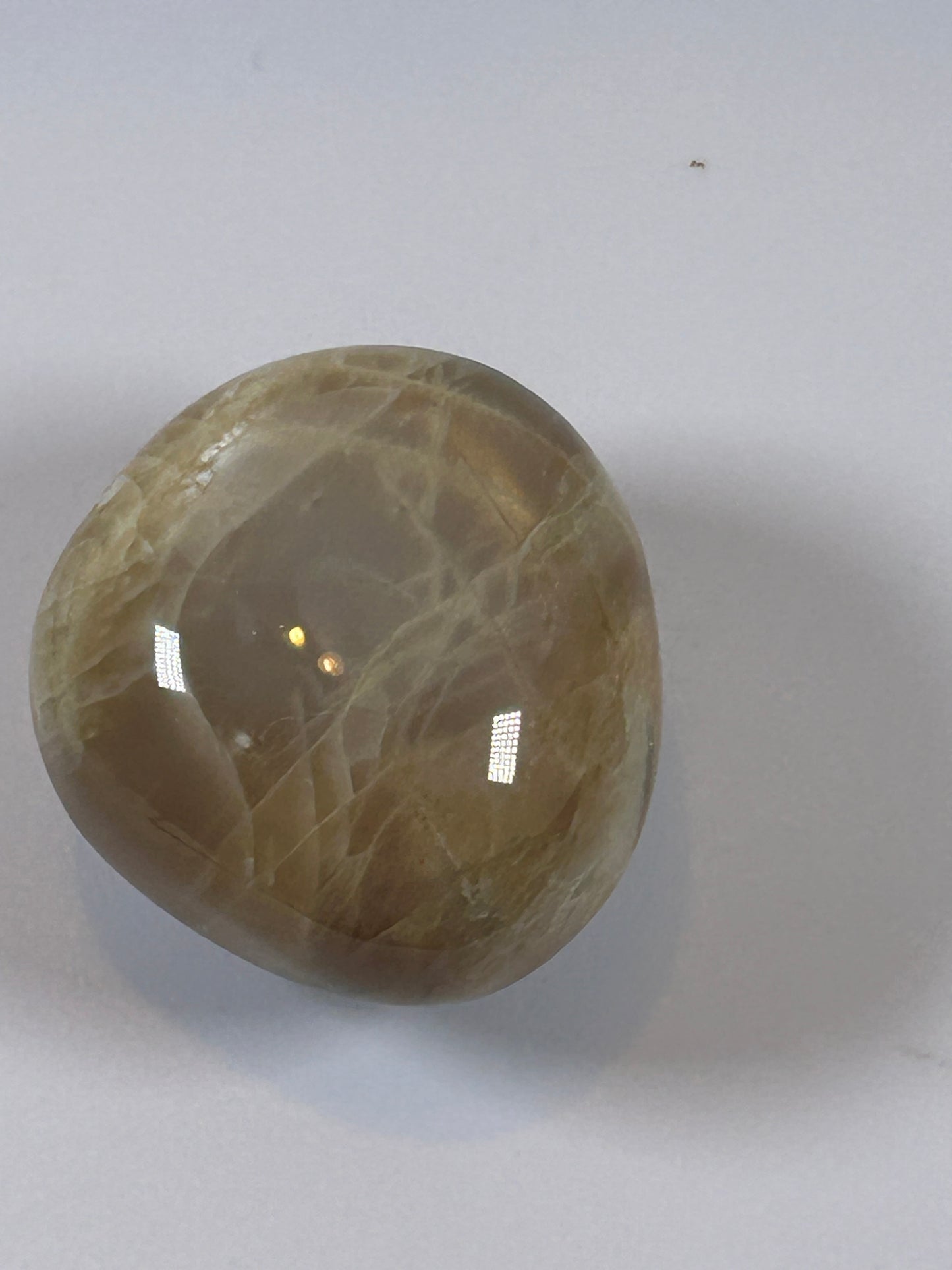 (#104) - PEACH MOONSTONE PALM STONE POLISHED - NEW