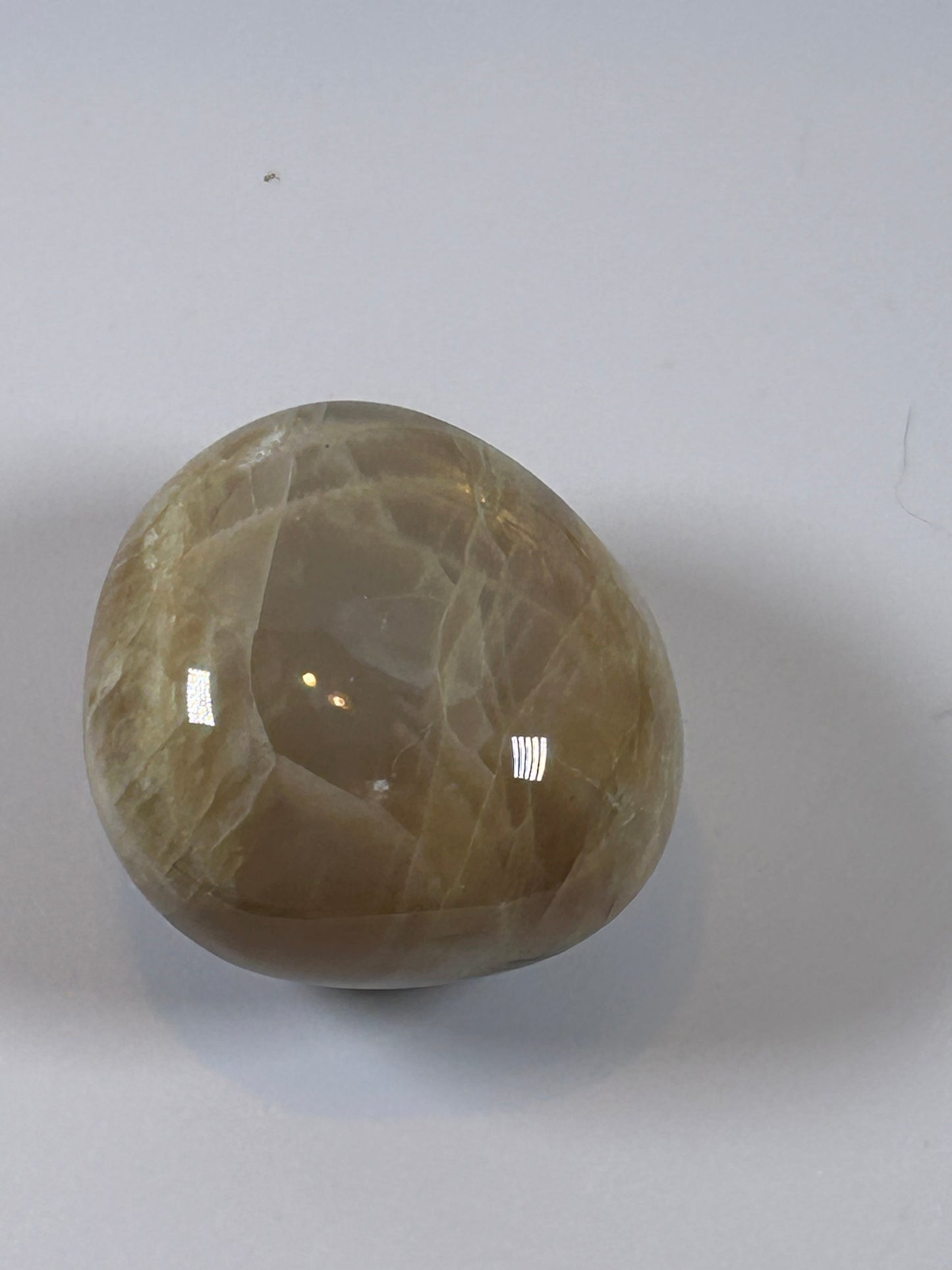 (#104) - PEACH MOONSTONE PALM STONE POLISHED - NEW