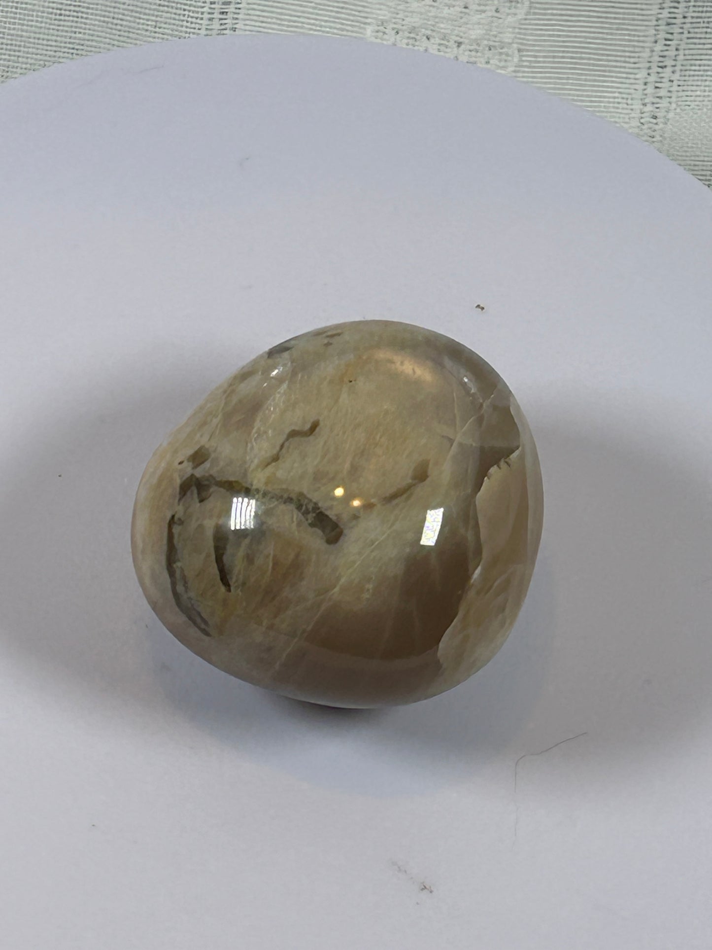 (#104) - PEACH MOONSTONE PALM STONE POLISHED - NEW