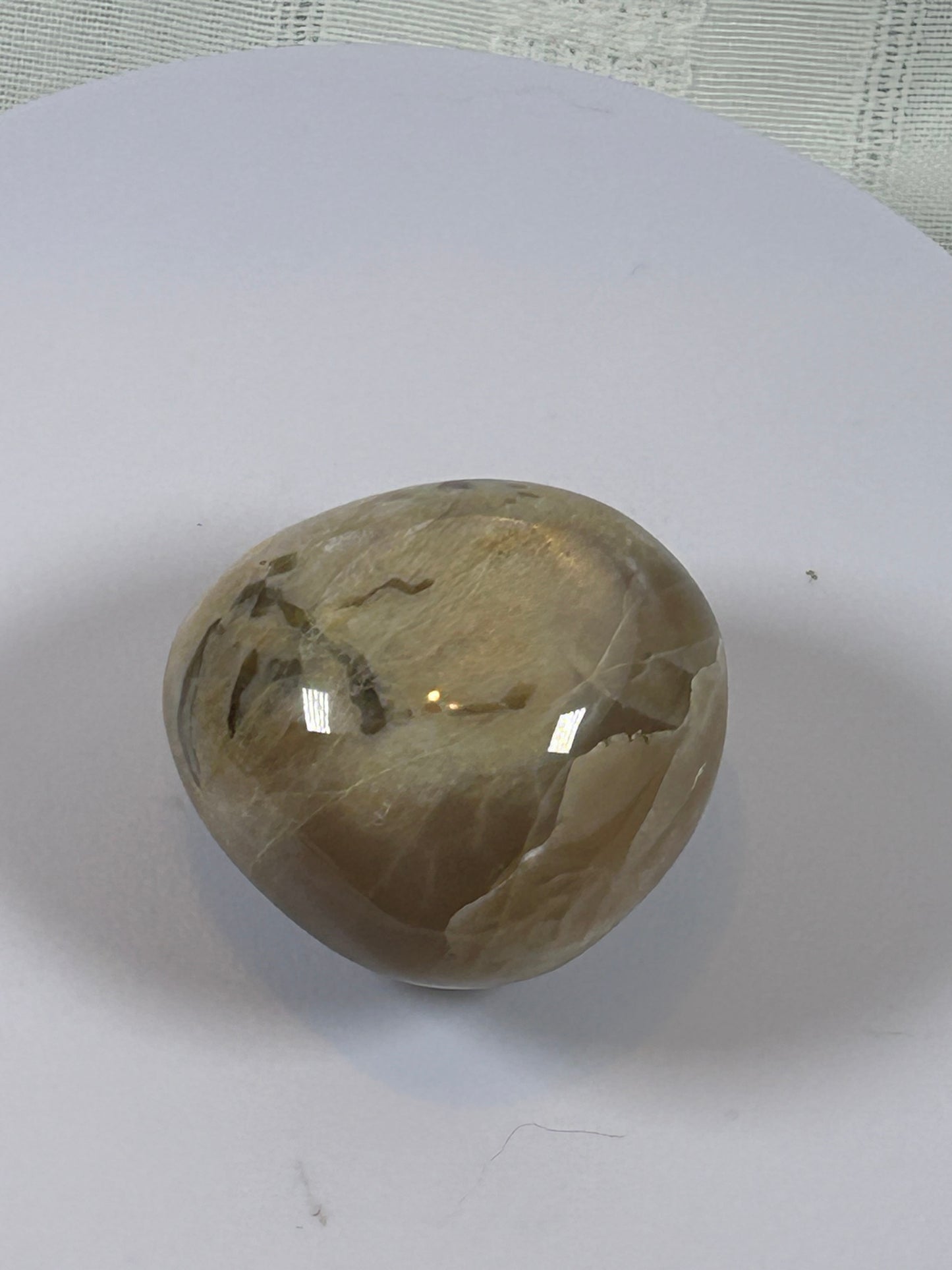 (#104) - PEACH MOONSTONE PALM STONE POLISHED - NEW