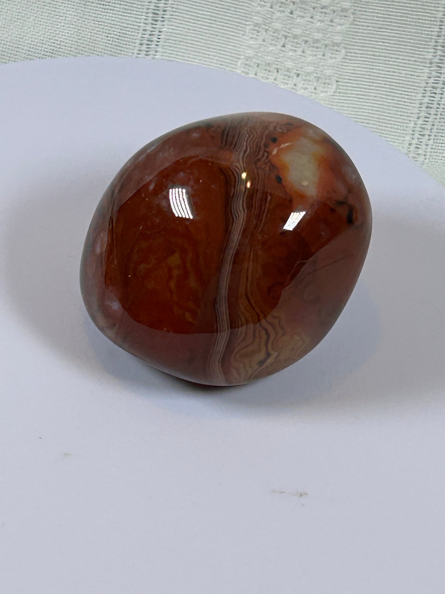 (#112) - CARNELIAN AGATE PALM STONE POLISHED - NEW