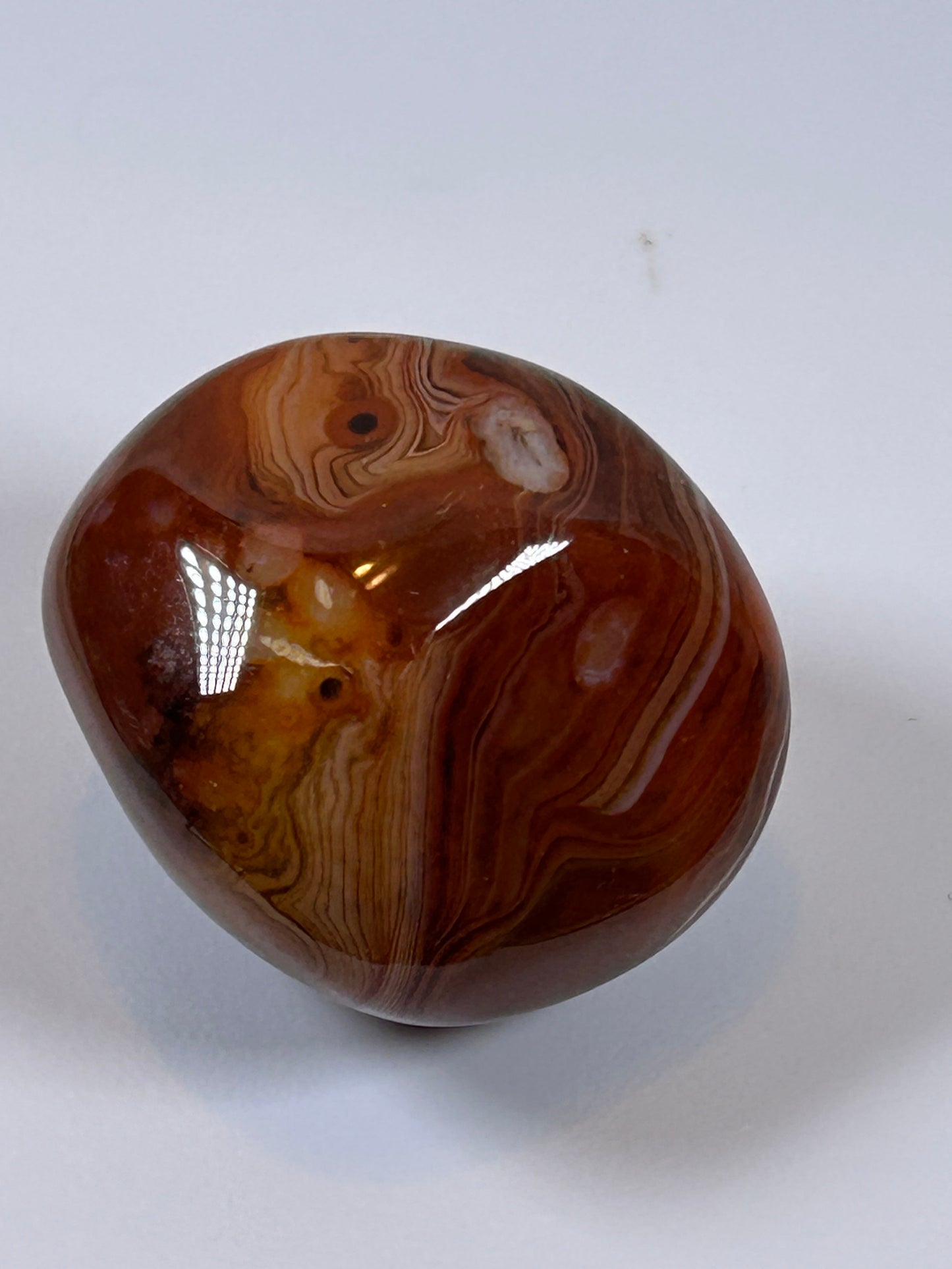 (#112) - CARNELIAN AGATE PALM STONE POLISHED - NEW