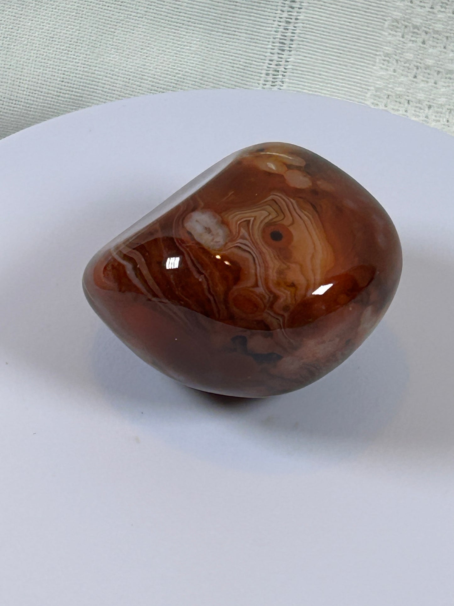 (#112) - CARNELIAN AGATE PALM STONE POLISHED - NEW