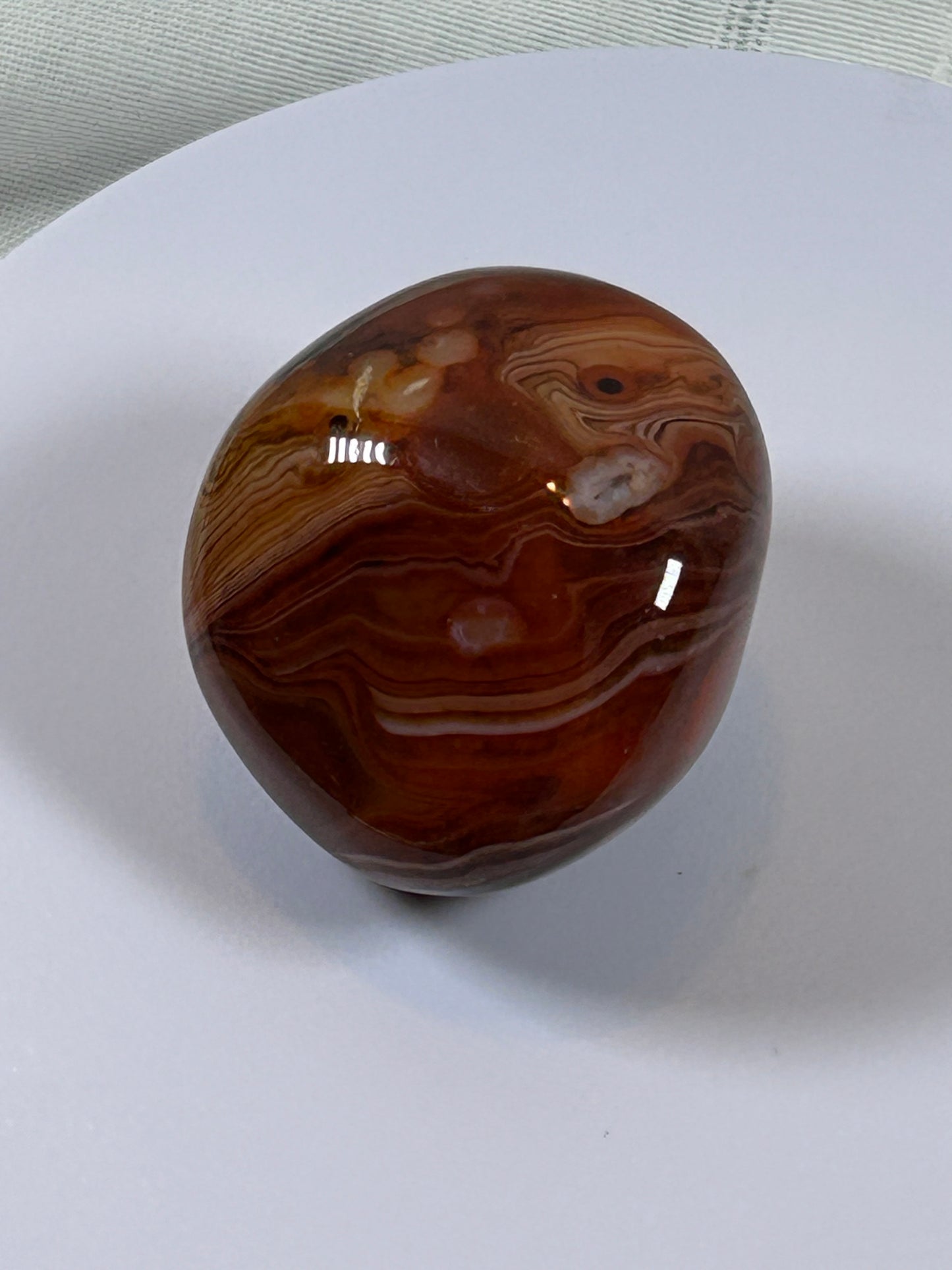 (#112) - CARNELIAN AGATE PALM STONE POLISHED - NEW