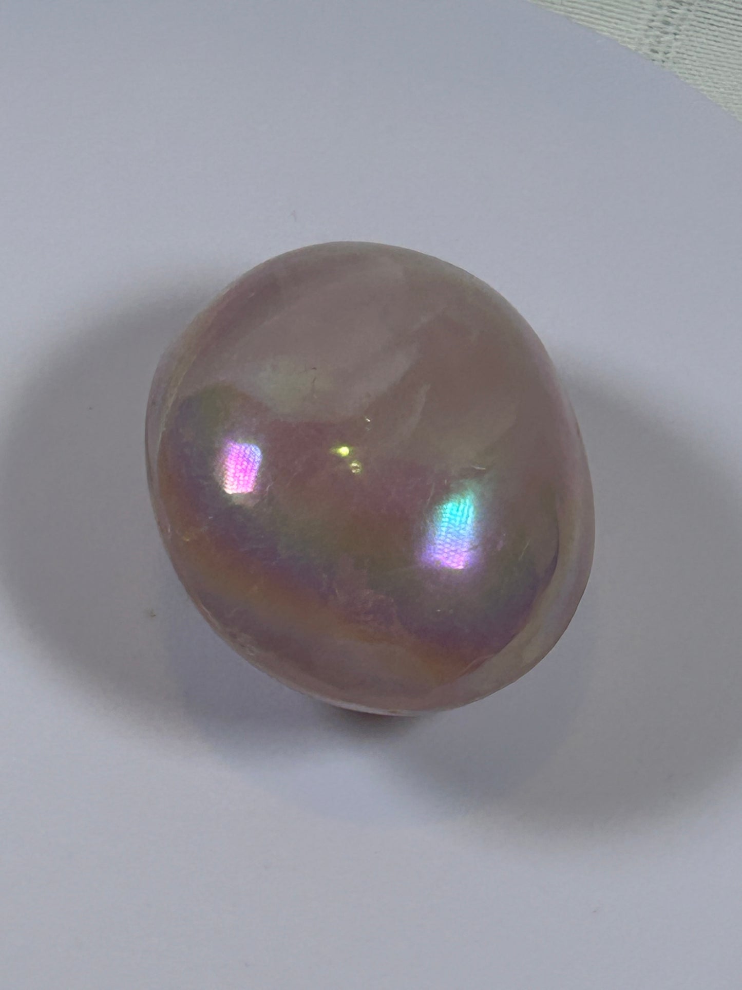 (#131) - ANGEL AURA QUARTZ PALM STONE POLISHED - NEW