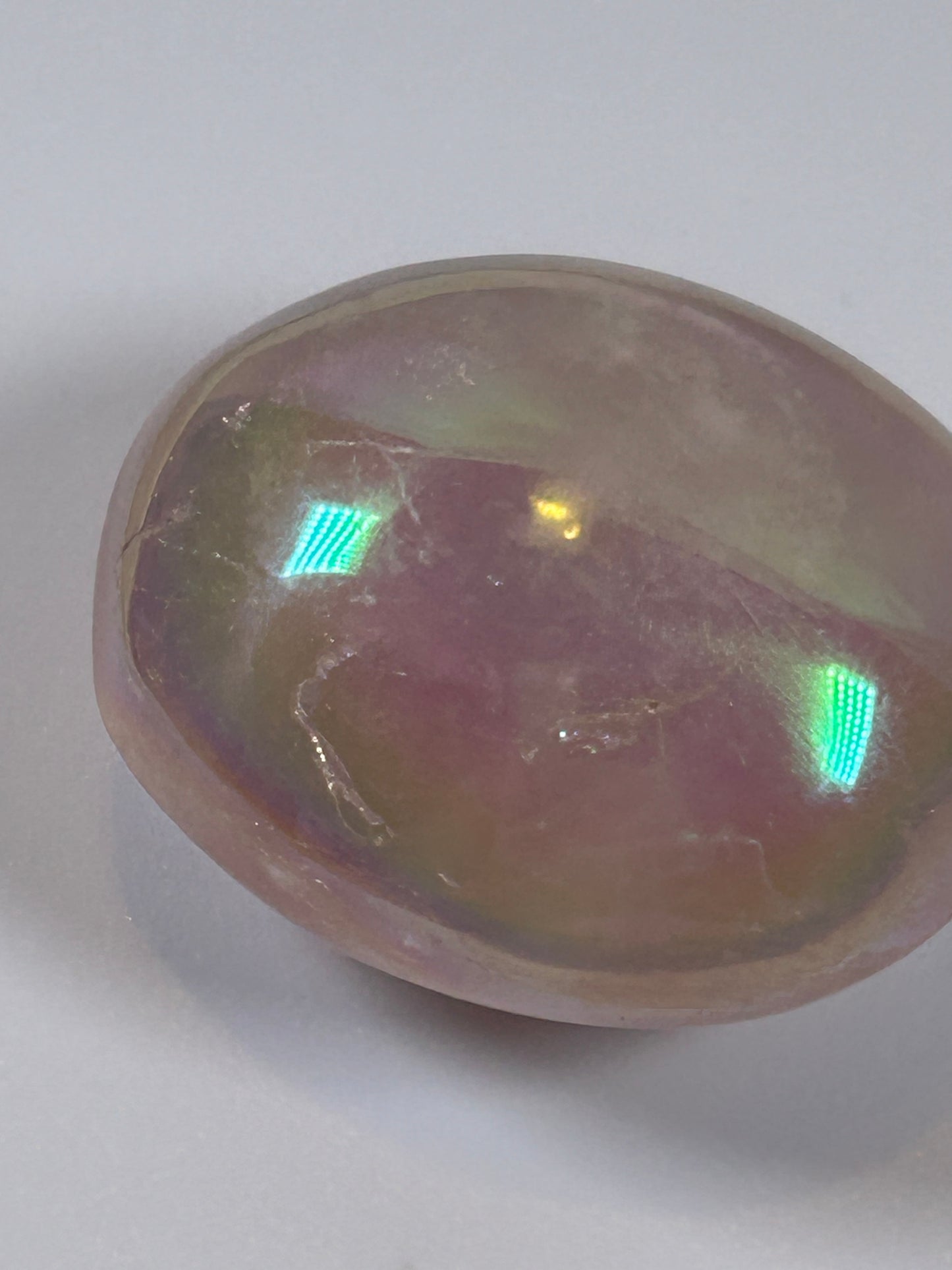(#132) - ANGEL AURA QUARTZ PALM STONE POLISHED - NEW