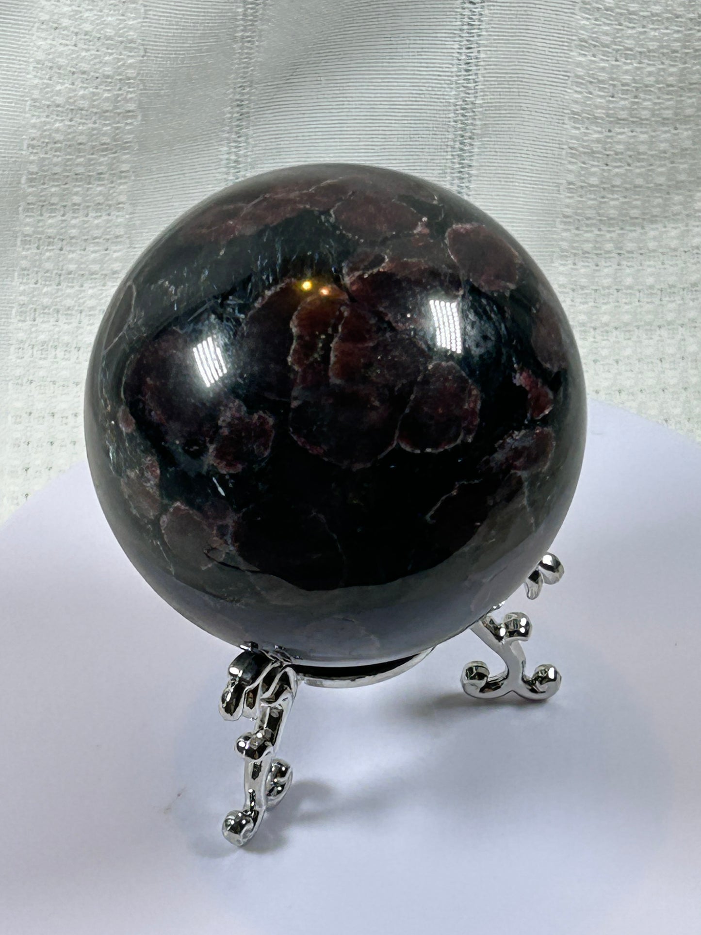 (#152) - GARNET SPHERE POLISHED - NEW