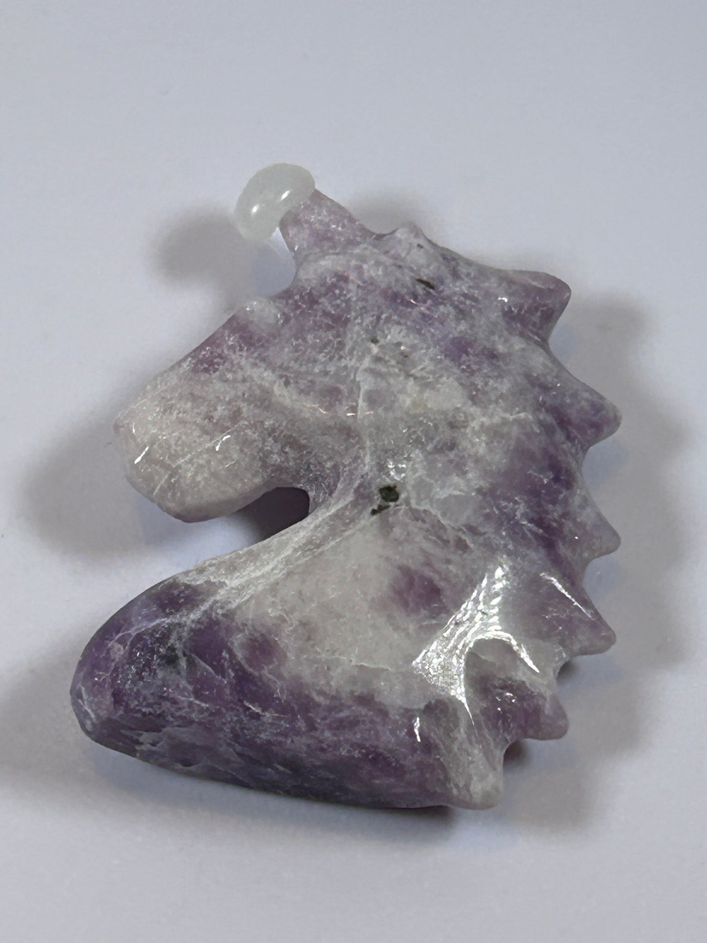 (#220) - DREAM AMETHYST UNICORN CARVING - NEW