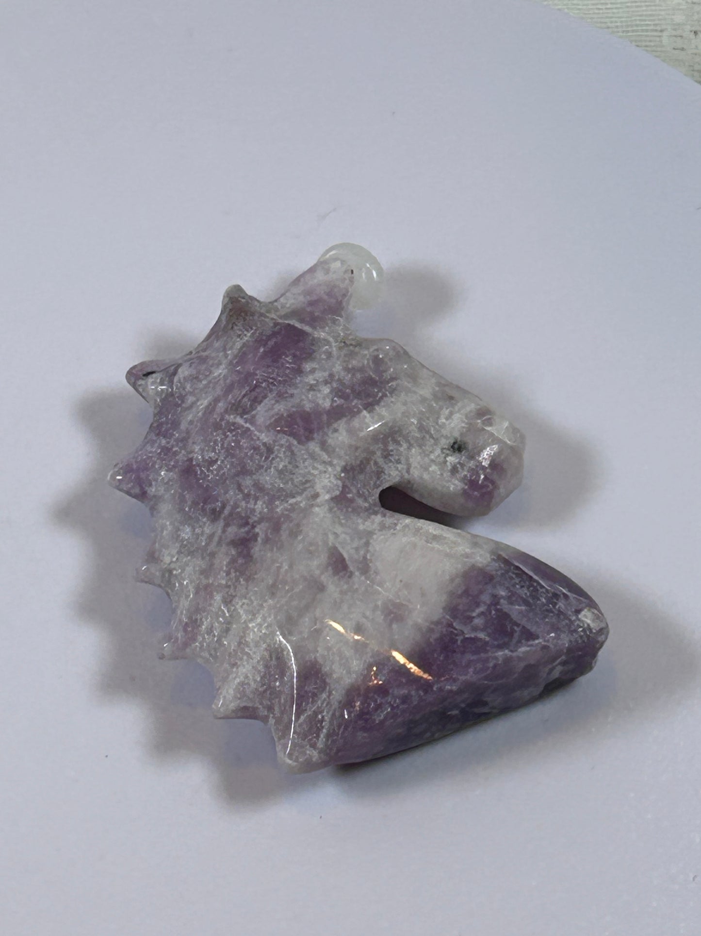 (#220) - DREAM AMETHYST UNICORN CARVING - NEW