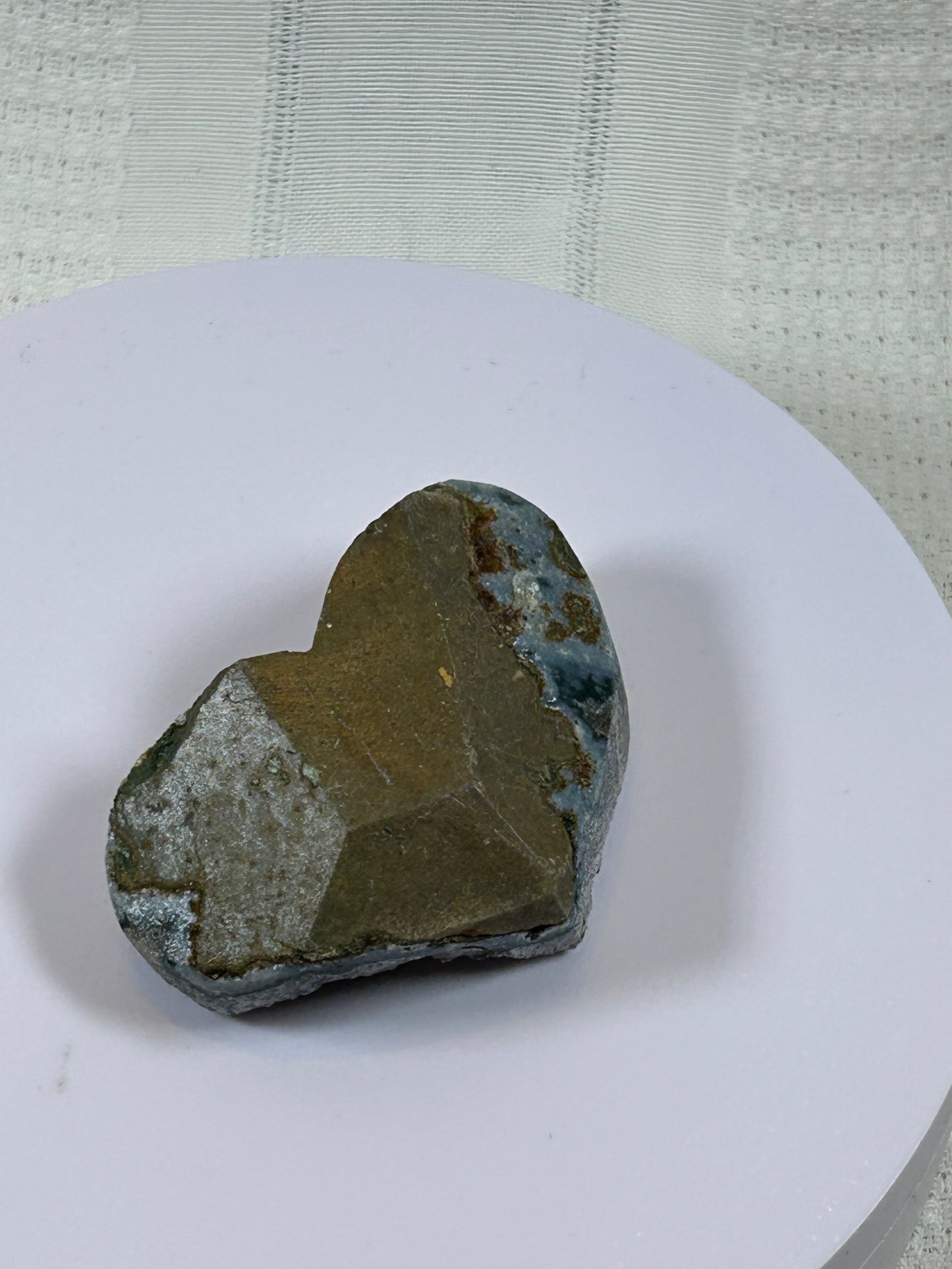 (#197) - AMETHYST HEART SPECIMEN RAW - NEW