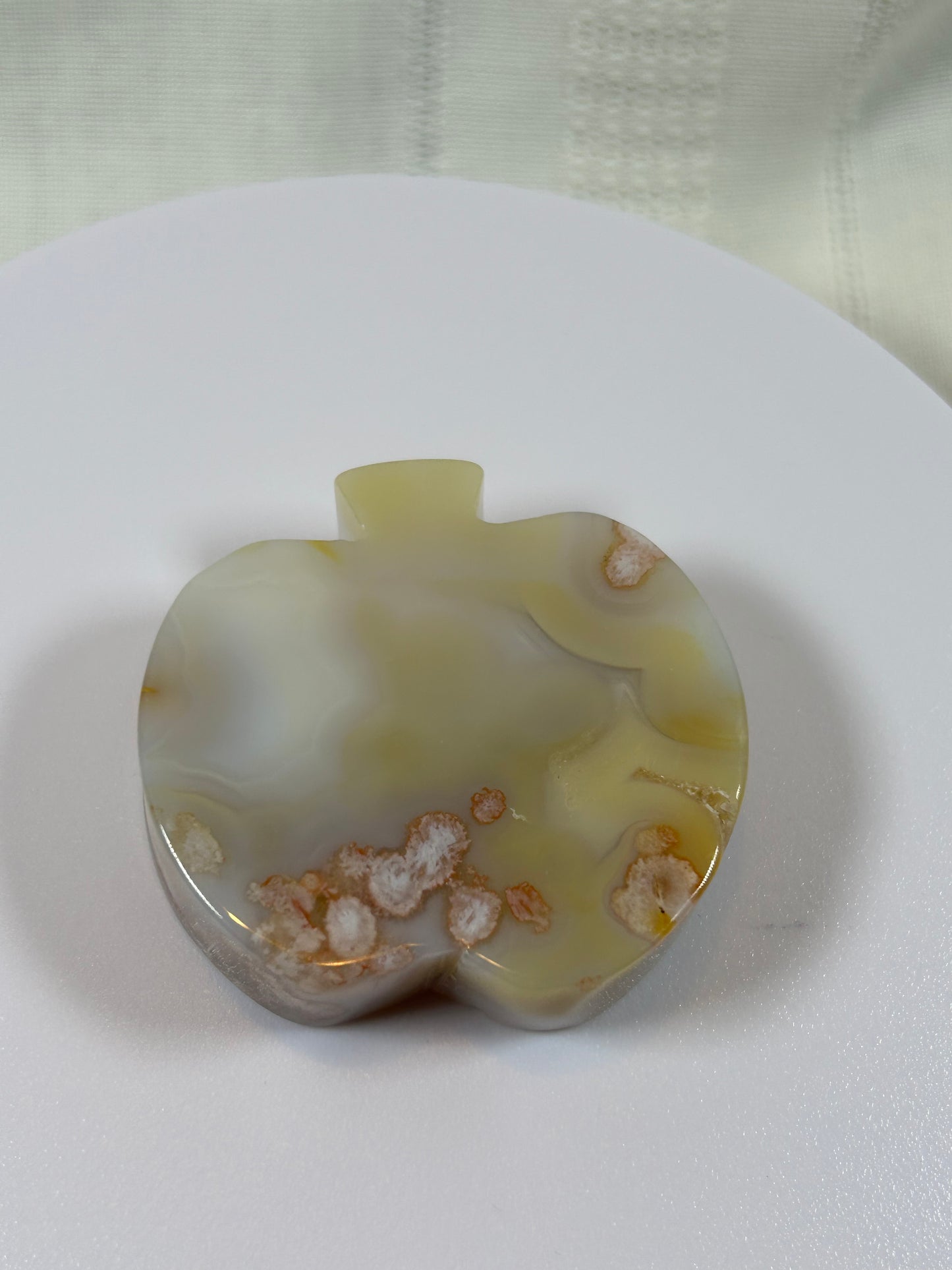 (#8) - AGATE APPLE CARVING - NEW