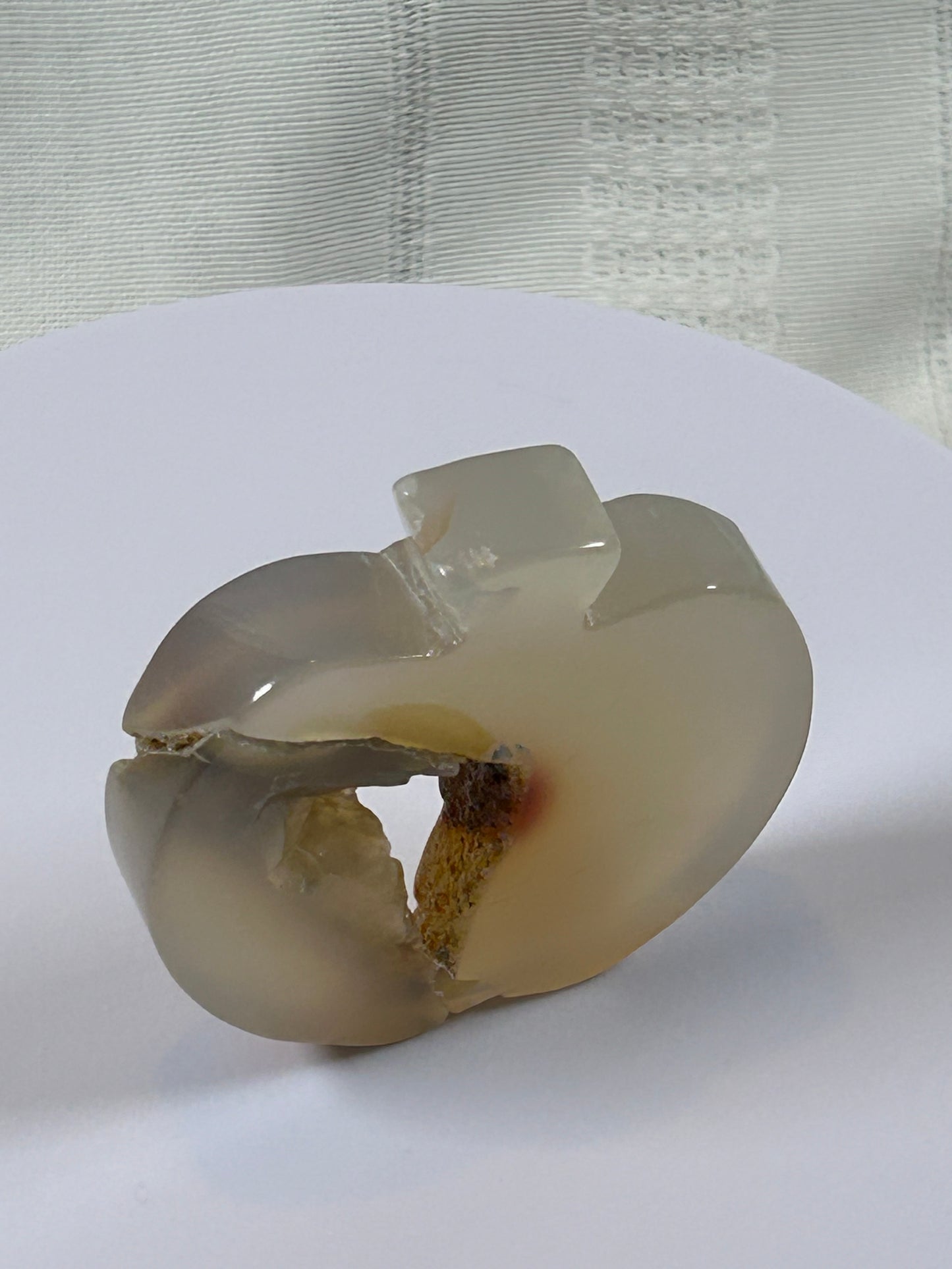 AGATE APPLE CARVING - NEW