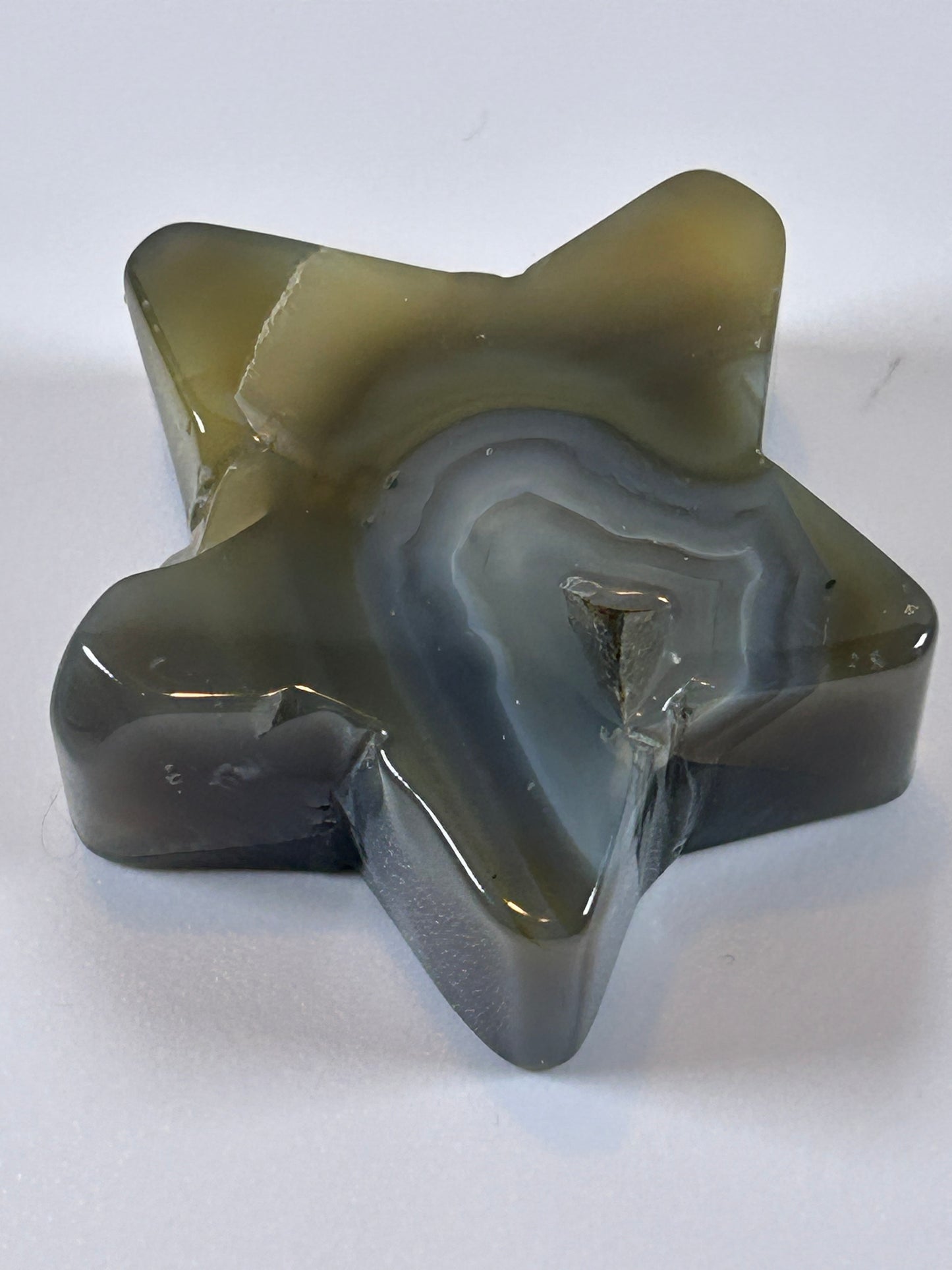 (#4) - AGATE GRAY STAR CARVING - NEW