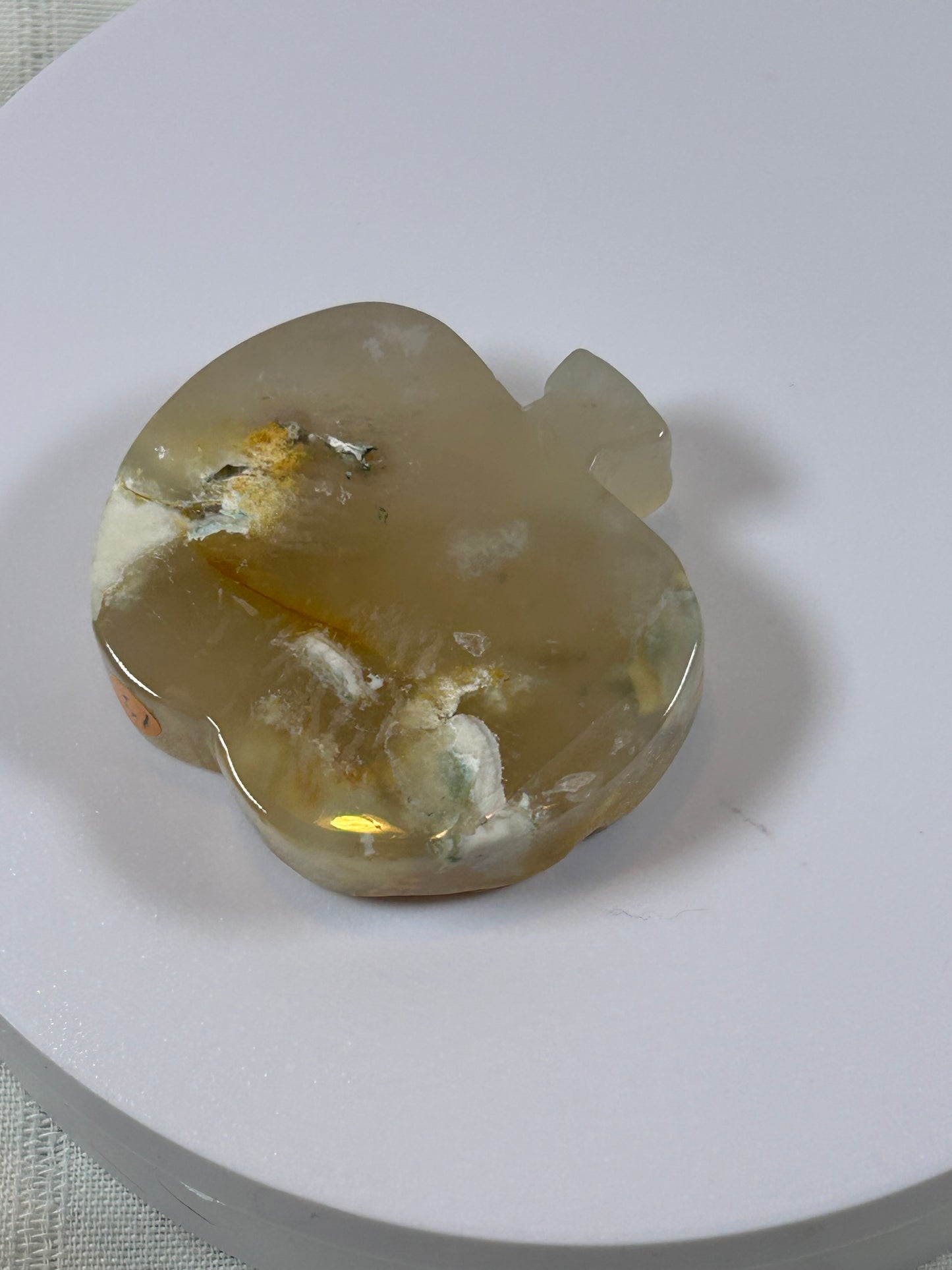 AGATE APPLE CARVING - NEW
