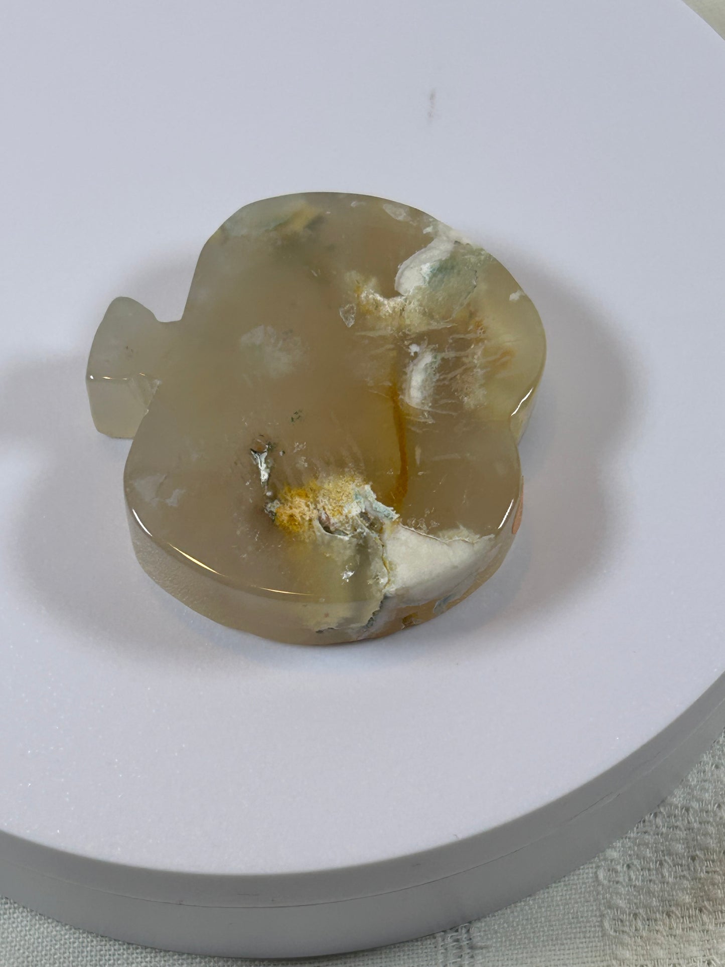 AGATE APPLE CARVING - NEW