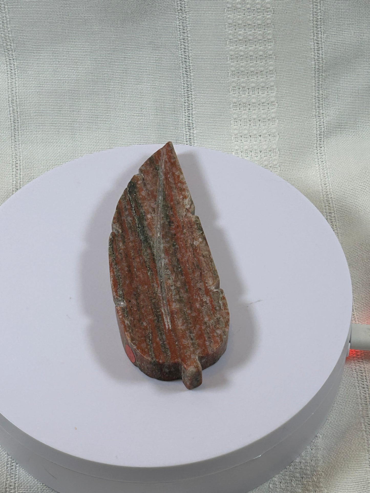 (#27) - RED JASPER FEATHER CARVING - NEW