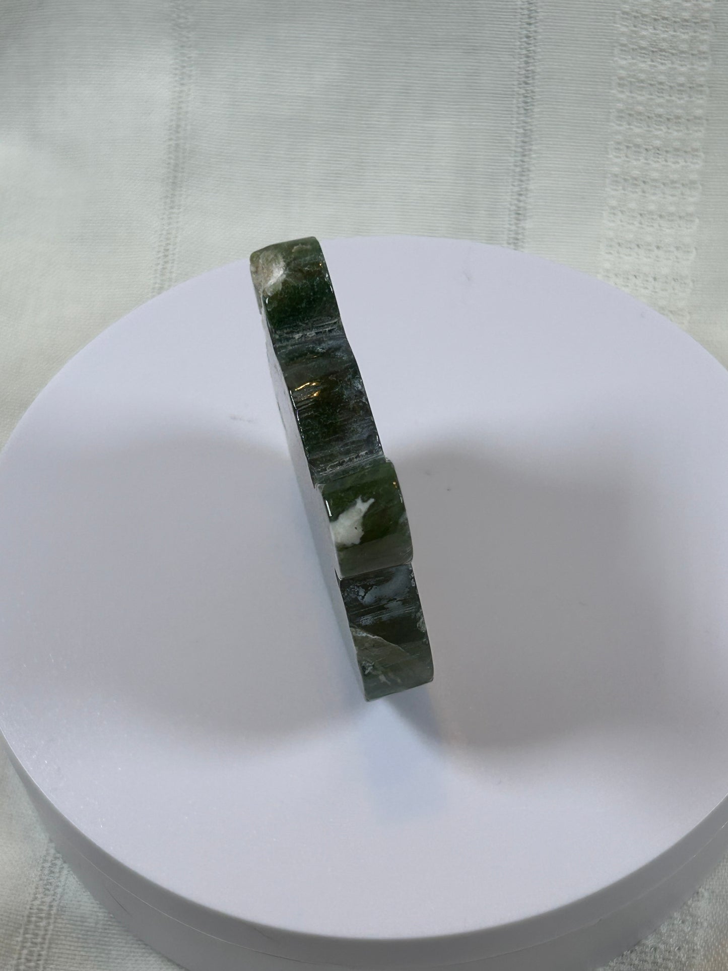 (#40) - GREEN MOSS AGATE BEAR HEAD CARVING - NEW