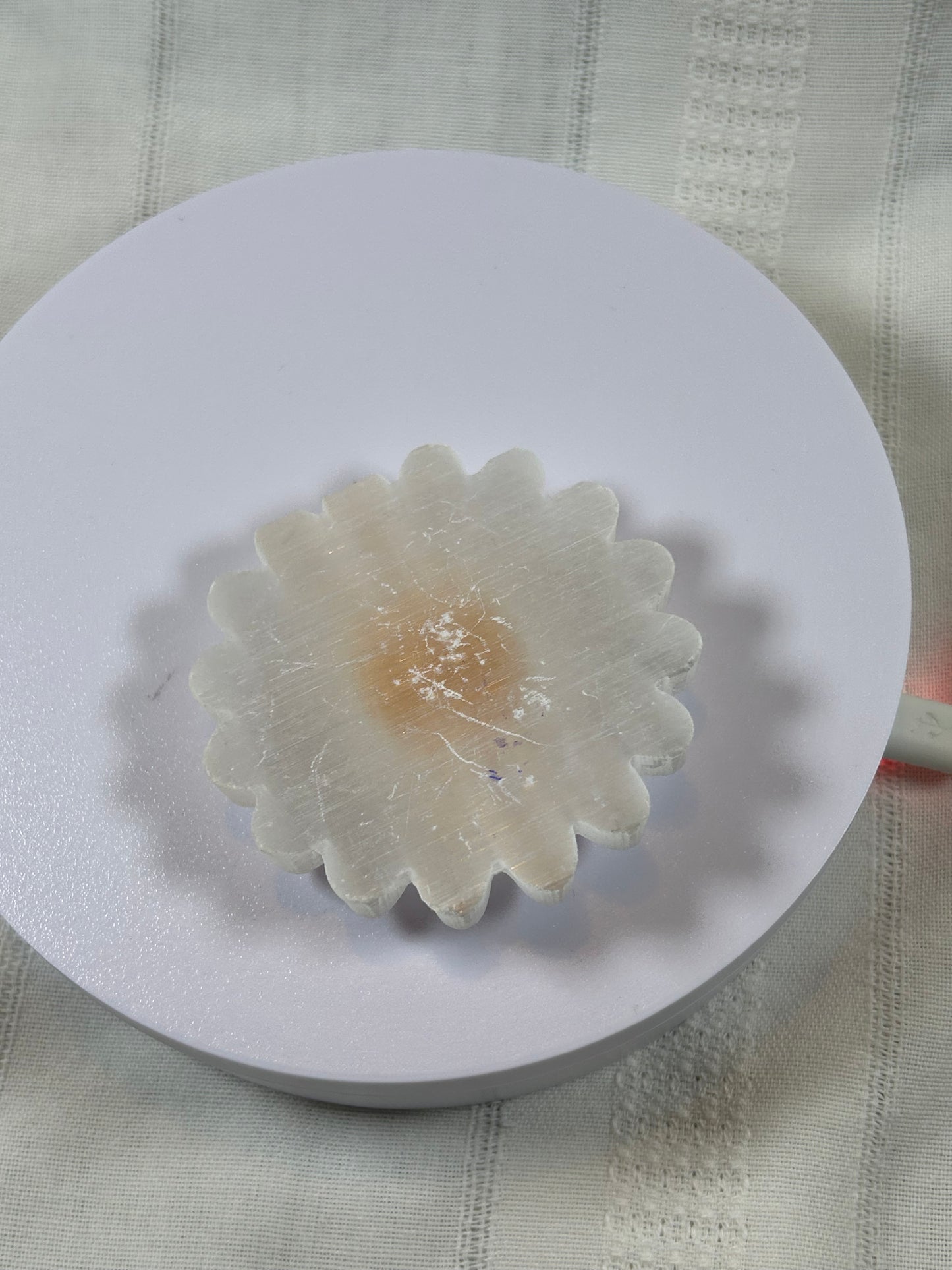 (#30) - SELENITE DAISY - NEW