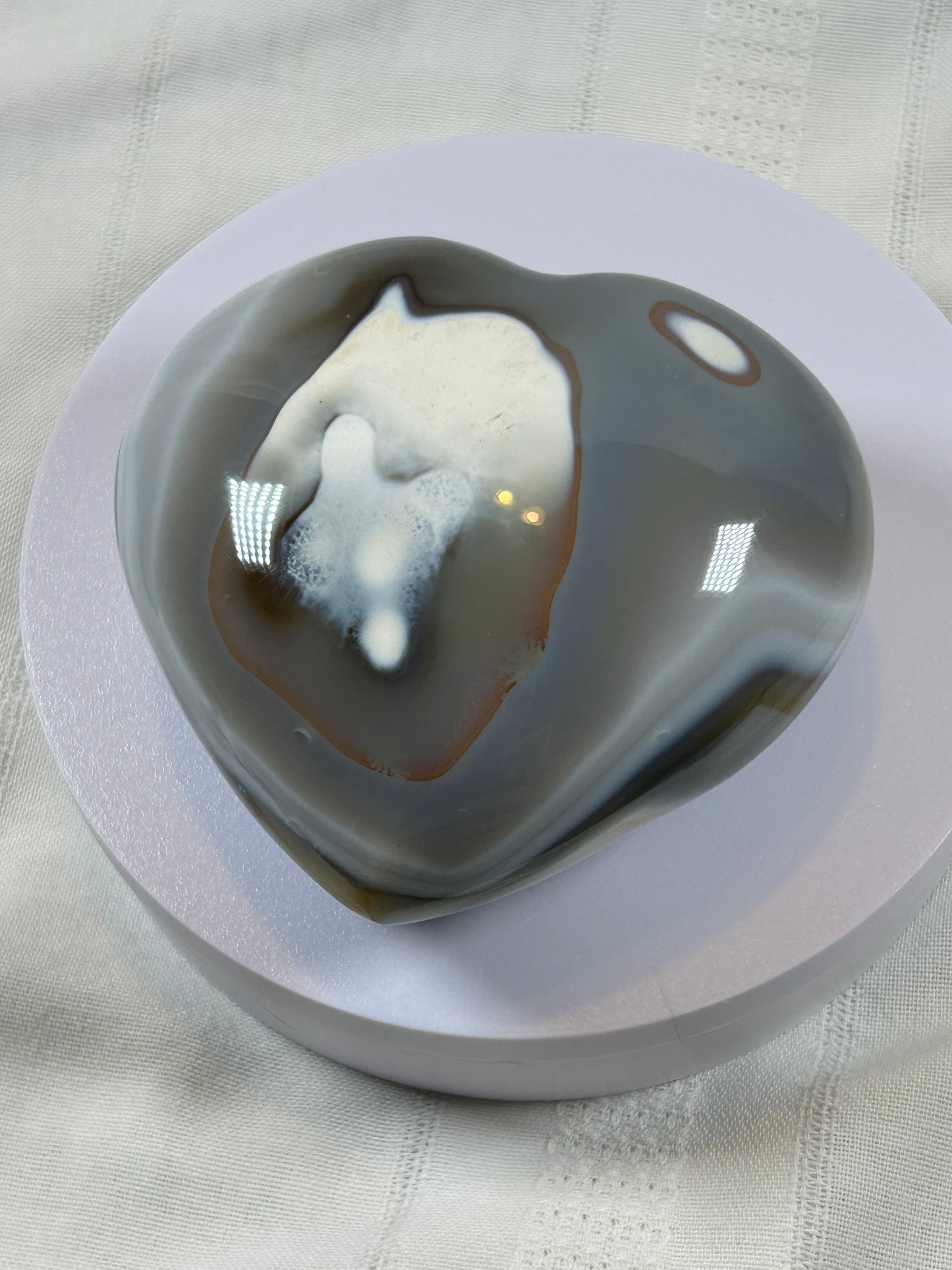 (#41) - LARGE ORCA AGATE HEART CARVING - NEW
