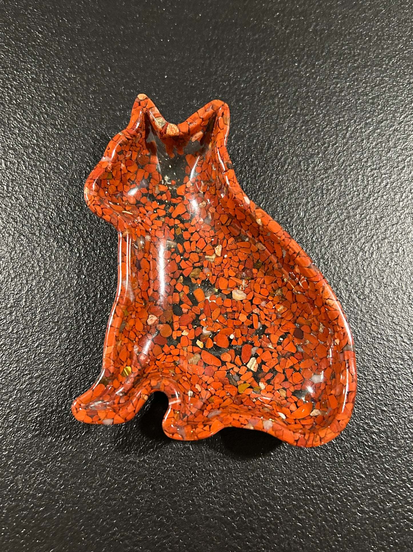 (#1134) - Cat Dish Red Gold - New