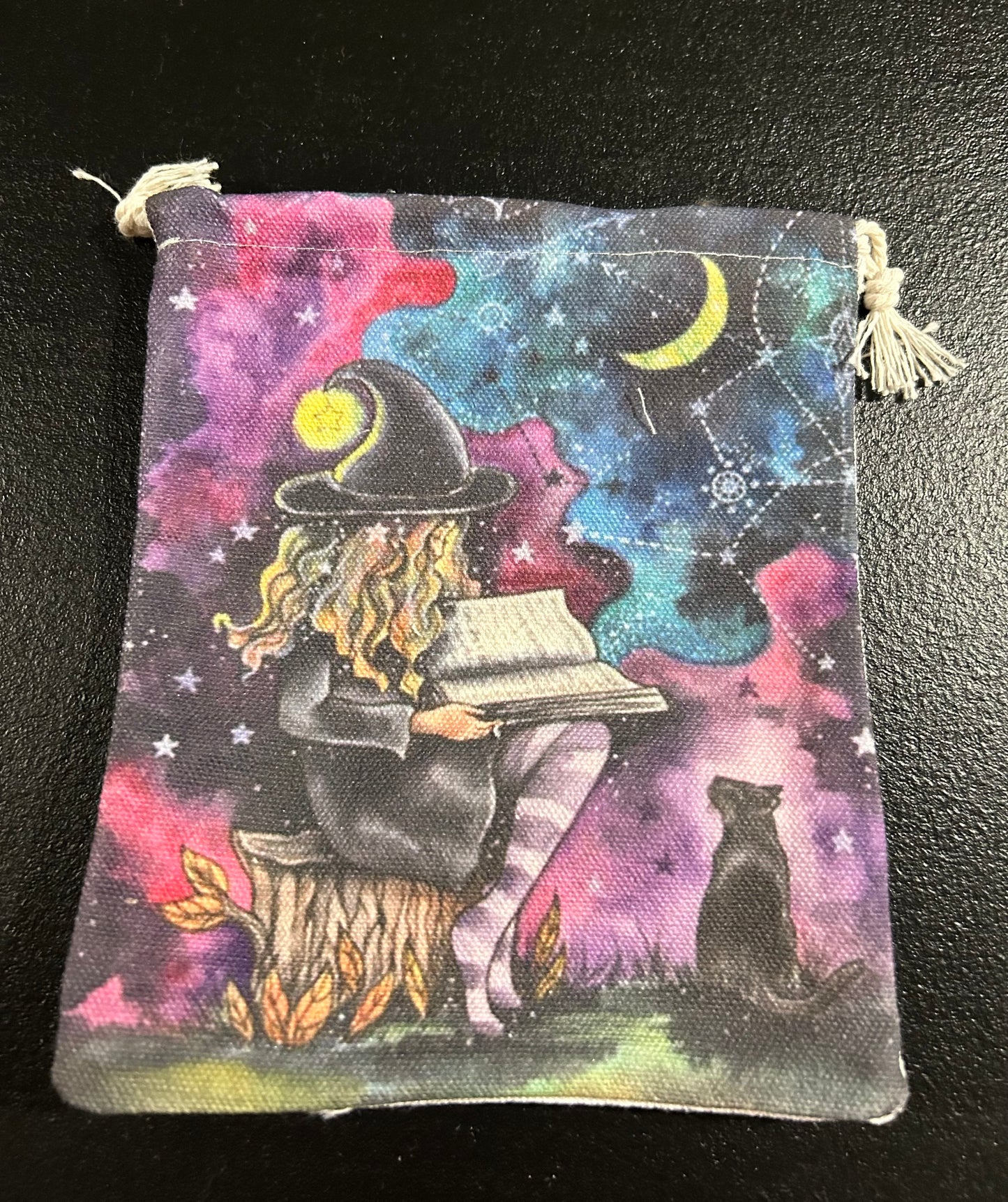 (#1214) - Canvas Bag - Witch Reading A Book - New