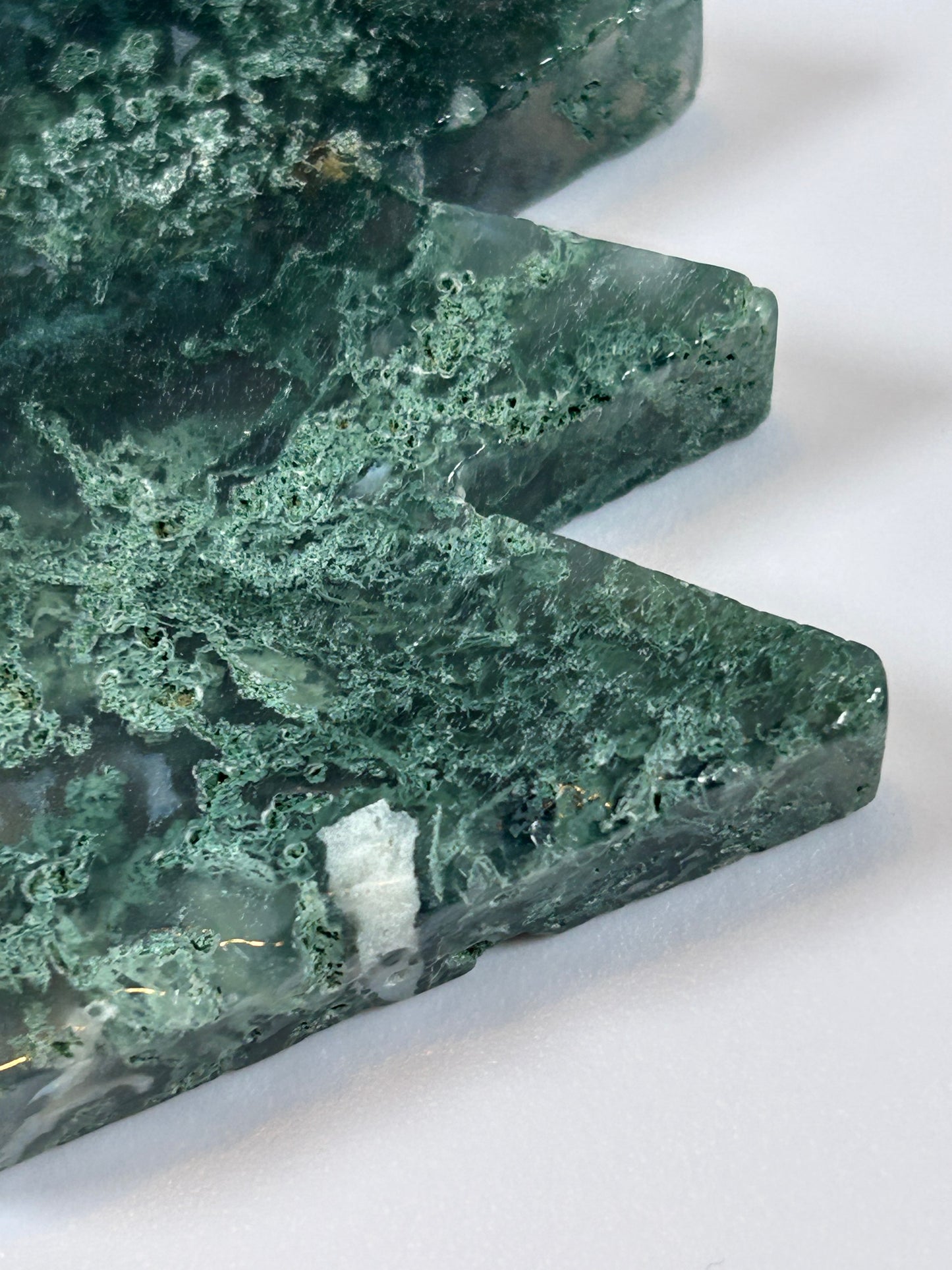 (#55) - GREEN MOSS AGATE MOUNTAIN HILLS CARVING - NEW