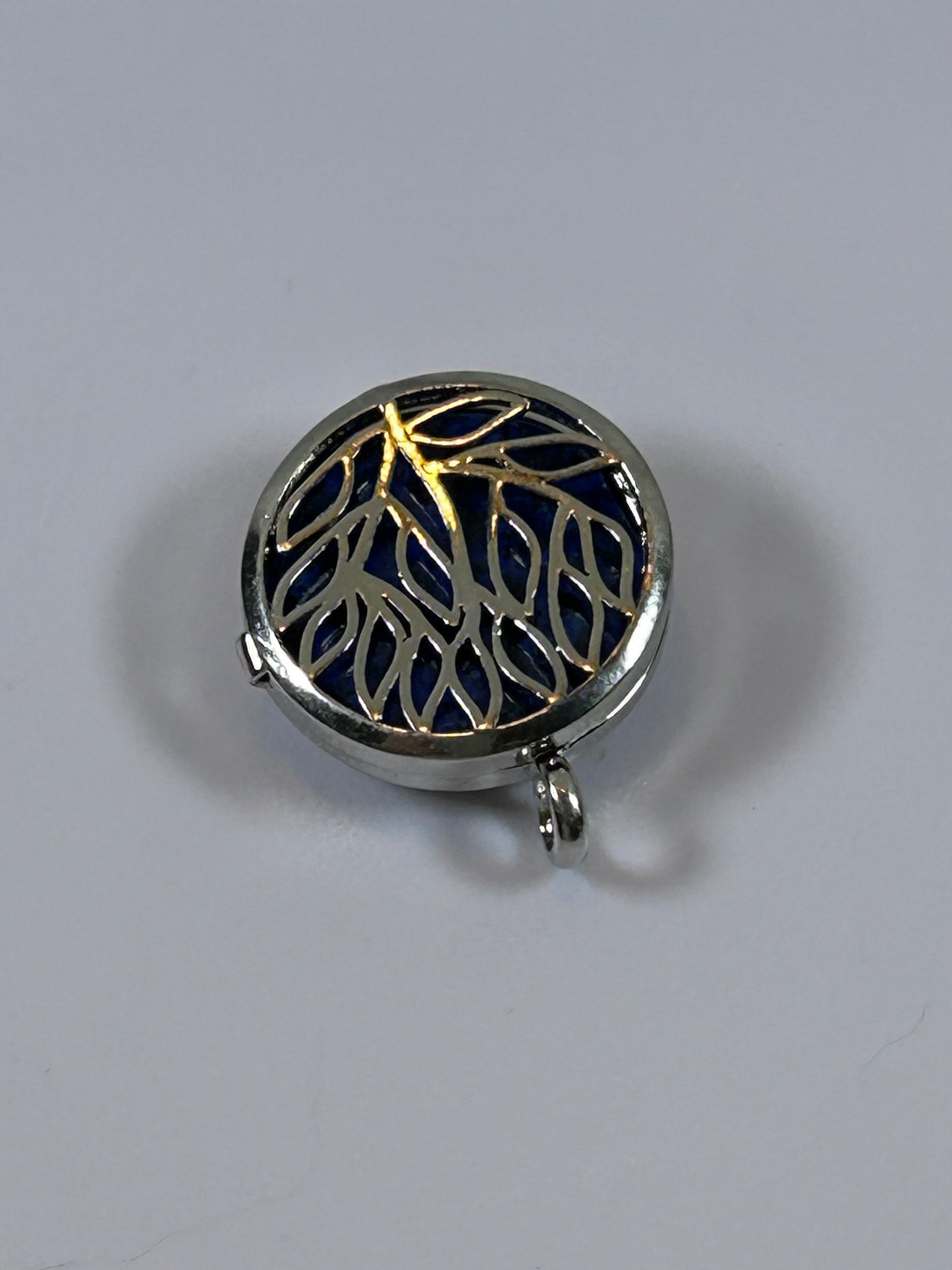 (#70) - TREE OF LIFE PENTACLE STONE LOCKET LAPIS LAZULI - NEW