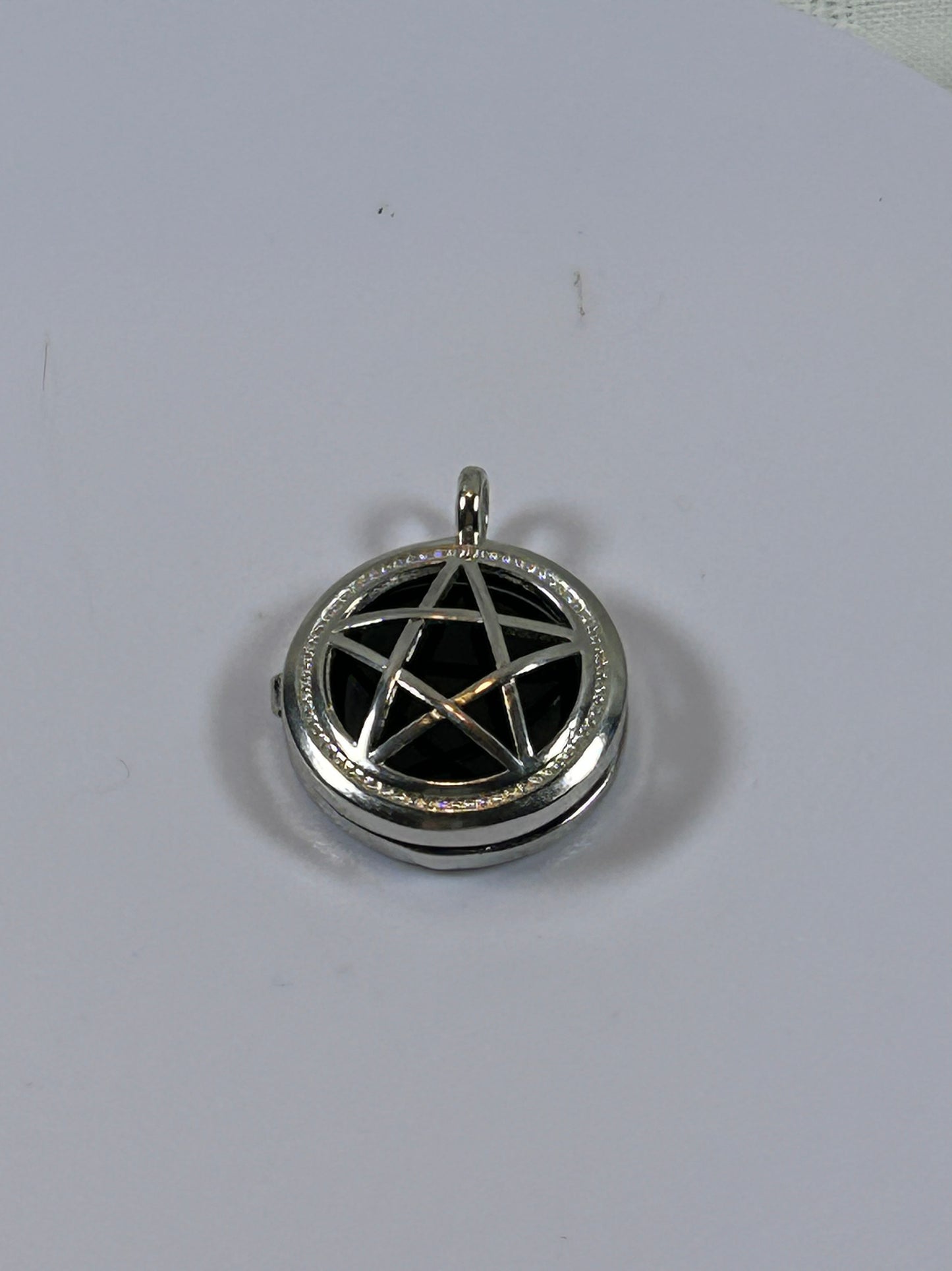 (#71) - TREE OF LIFE PENTACLE STONE LOCKET OBSIDIAN - NEW
