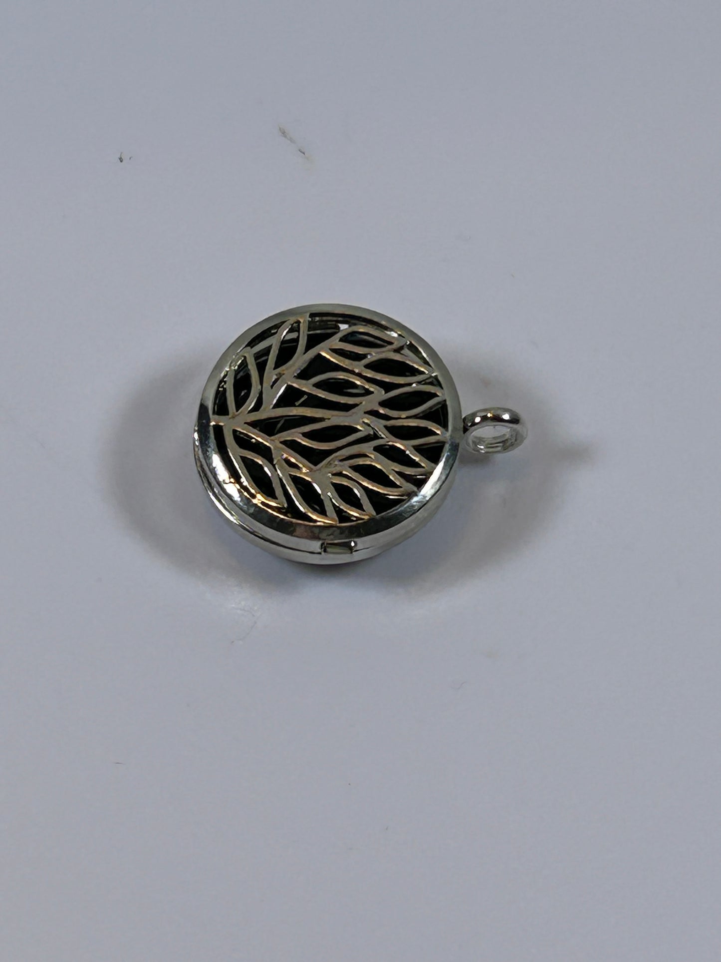 (#71) - TREE OF LIFE PENTACLE STONE LOCKET OBSIDIAN - NEW