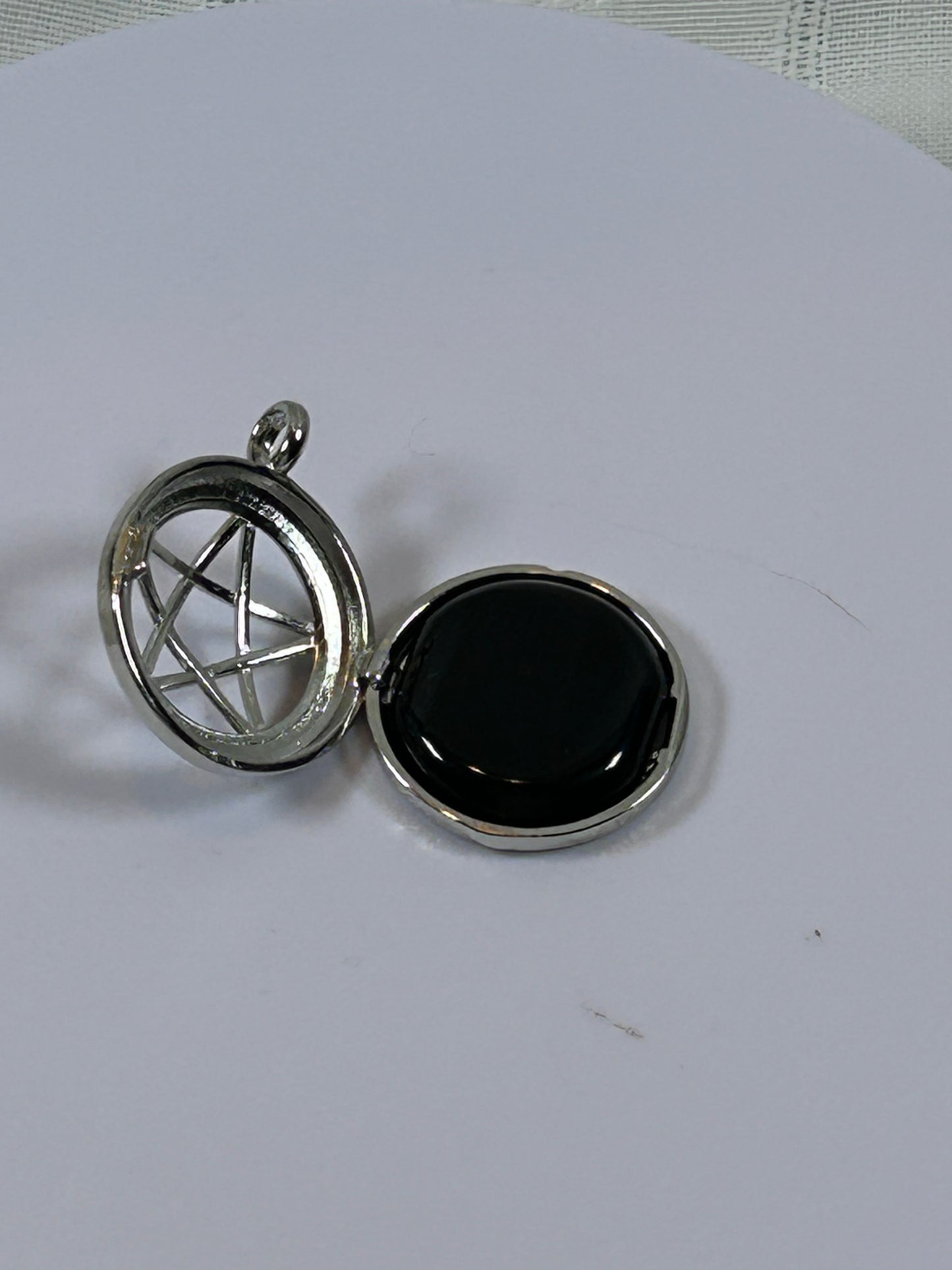 (#71) - TREE OF LIFE PENTACLE STONE LOCKET OBSIDIAN - NEW