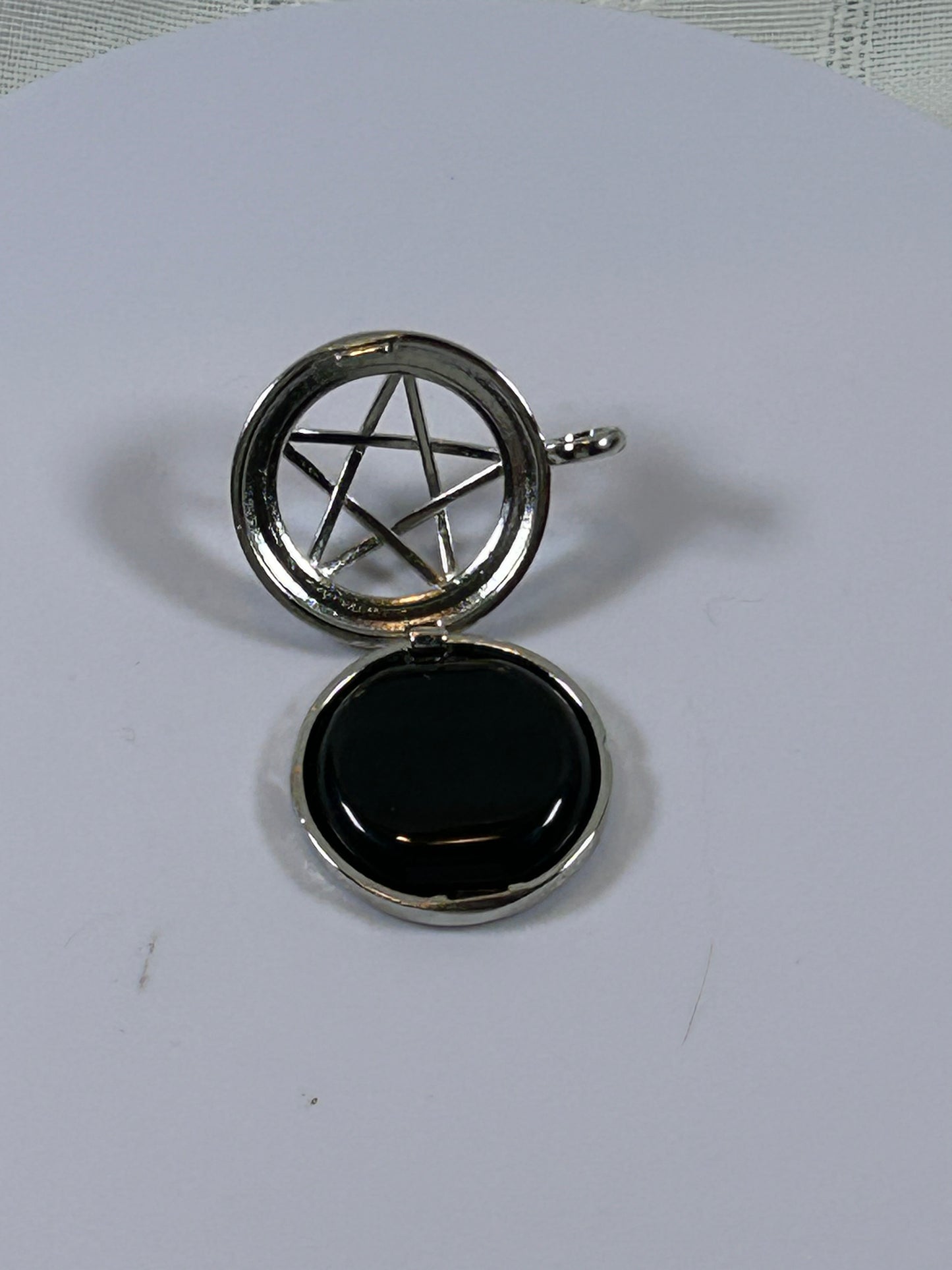 (#71) - TREE OF LIFE PENTACLE STONE LOCKET OBSIDIAN - NEW
