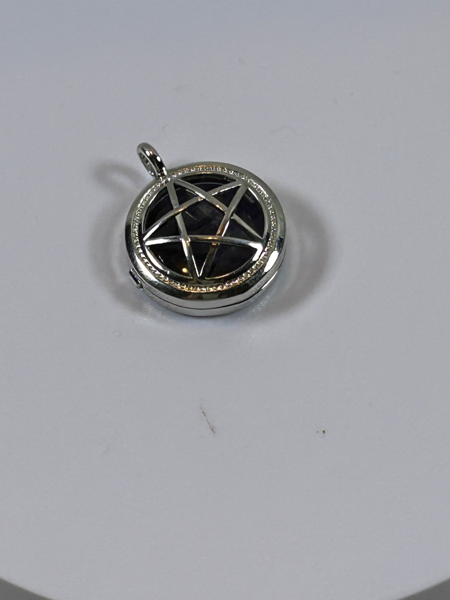 (#72) - TREE OF LIFE PENTACLE STONE LOCKET AMETHYST - NEW