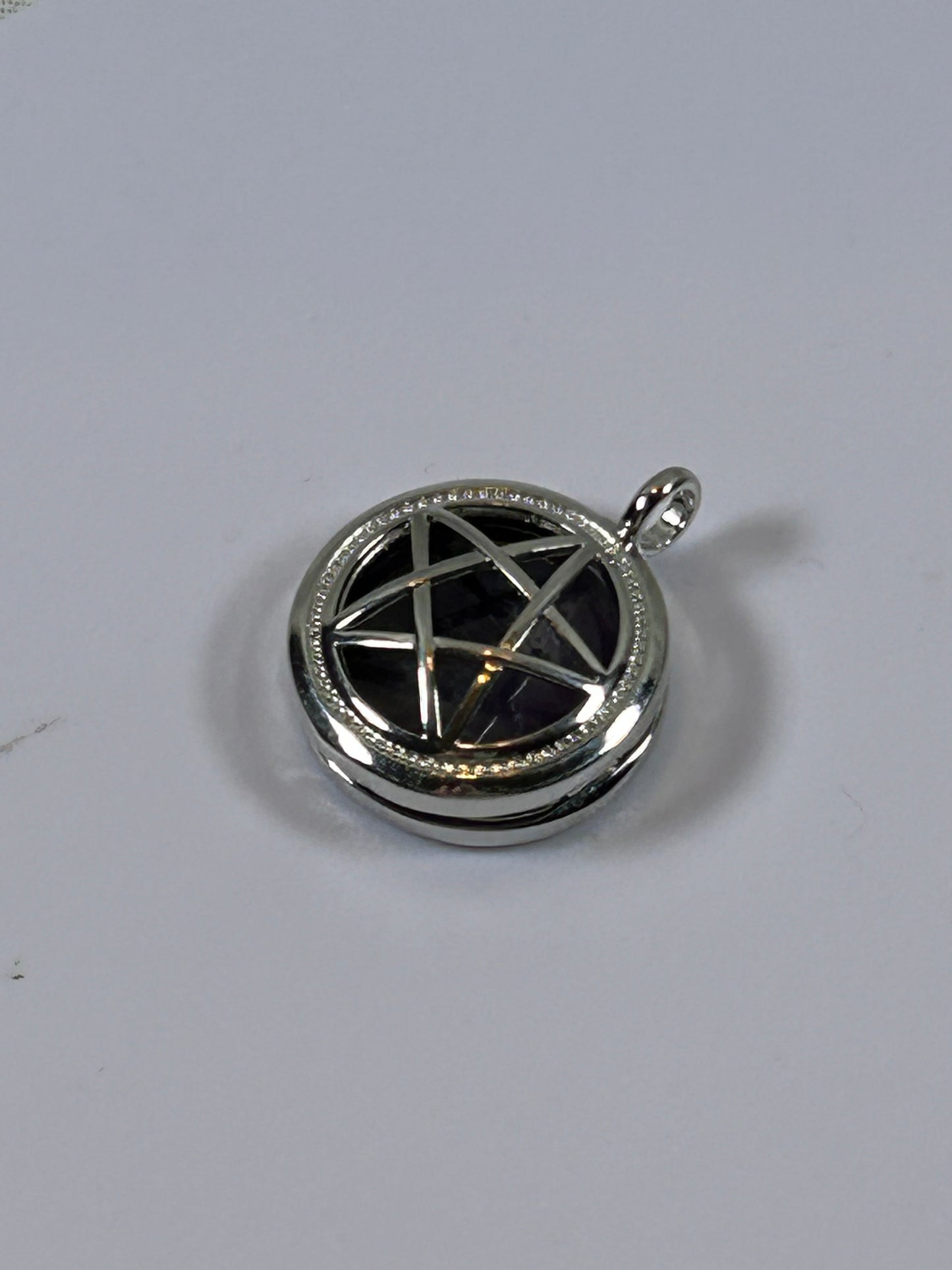 (#72) - TREE OF LIFE PENTACLE STONE LOCKET AMETHYST - NEW
