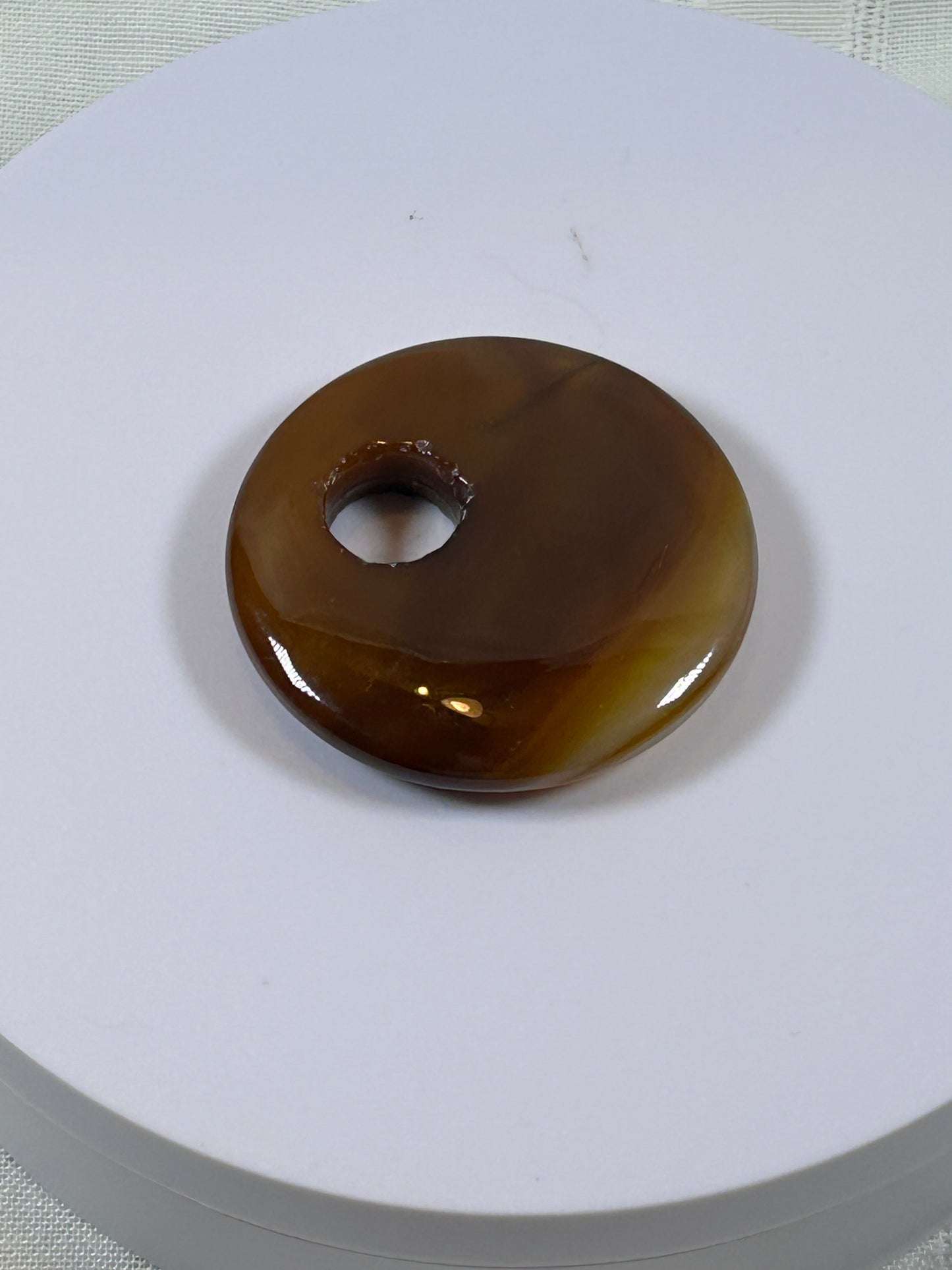 (#83) - CARNELIAN AGATE DISK PENDANT - NEW