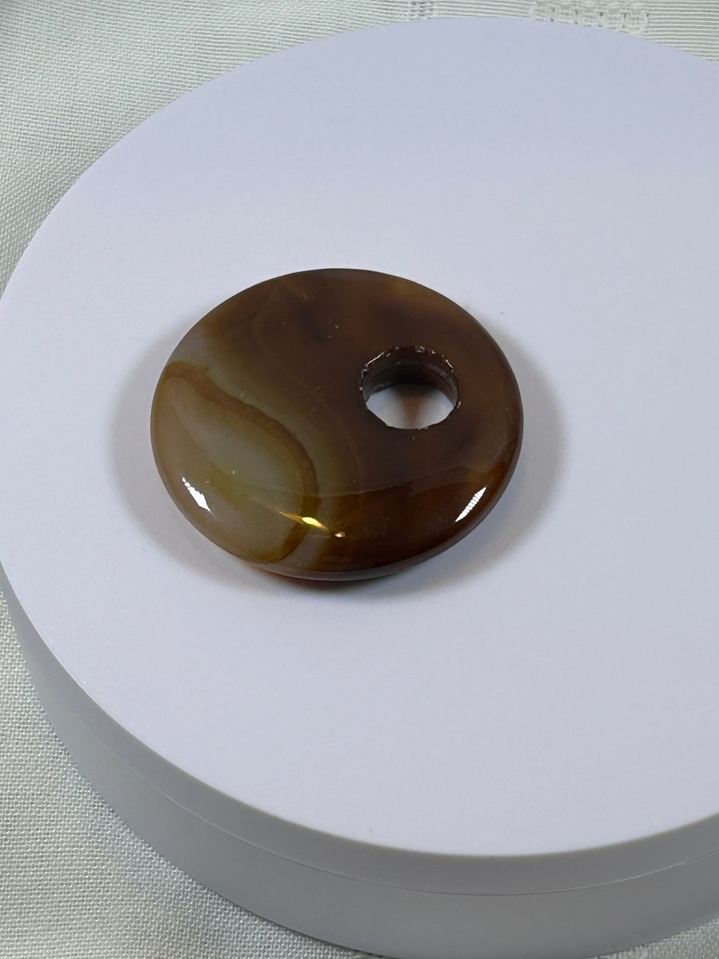 (#83) - CARNELIAN AGATE DISK PENDANT - NEW