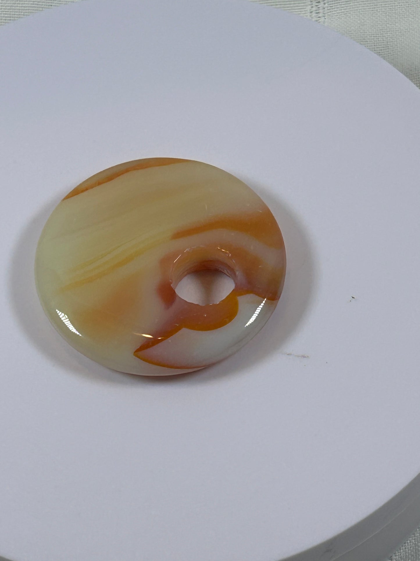 (#84) - CARNELIAN AGATE DISK PENDANT - NEW