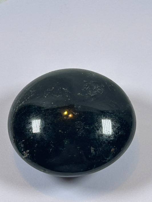 (#99) - BLACK TOURMALINE PALM STONE POLISHED - NEW
