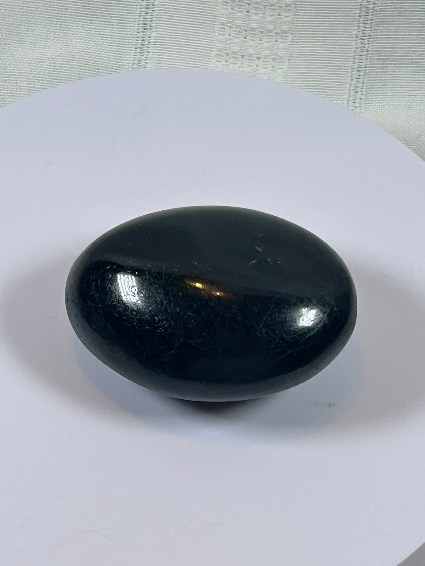 (#100) - BLACK TOURMALINE PALM STONE POLISHED - NEW