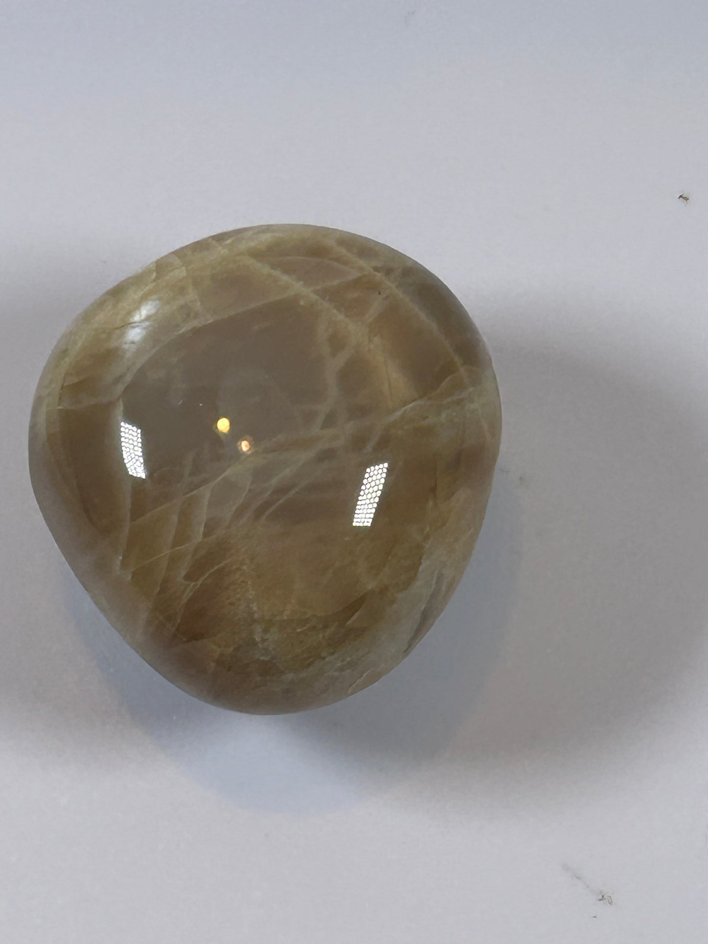 (#104) - PEACH MOONSTONE PALM STONE POLISHED - NEW