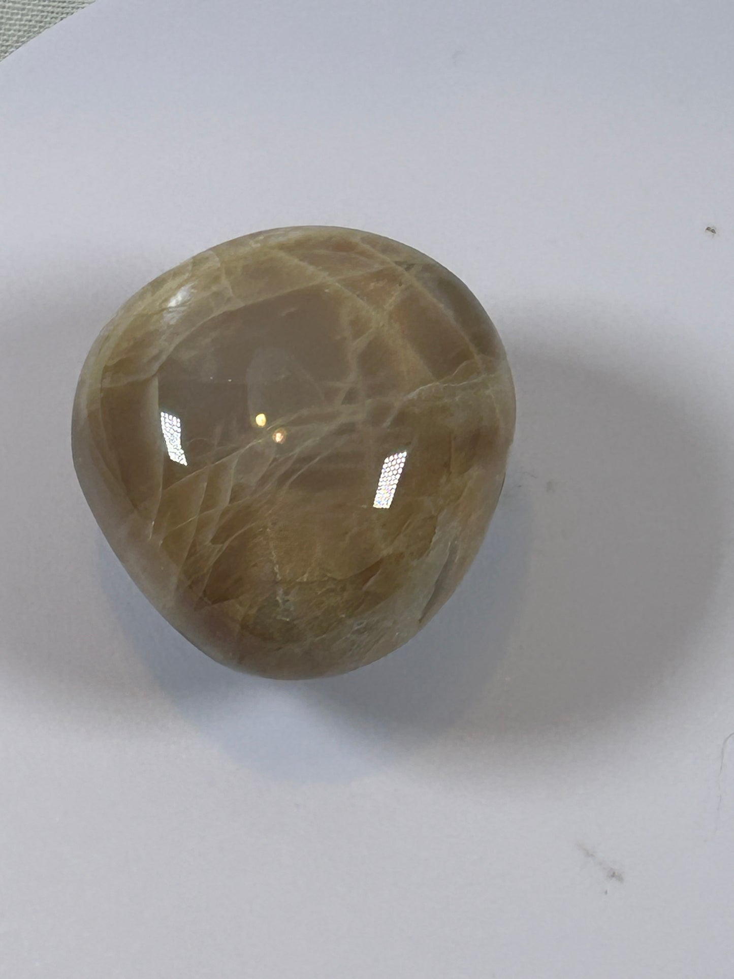 (#104) - PEACH MOONSTONE PALM STONE POLISHED - NEW