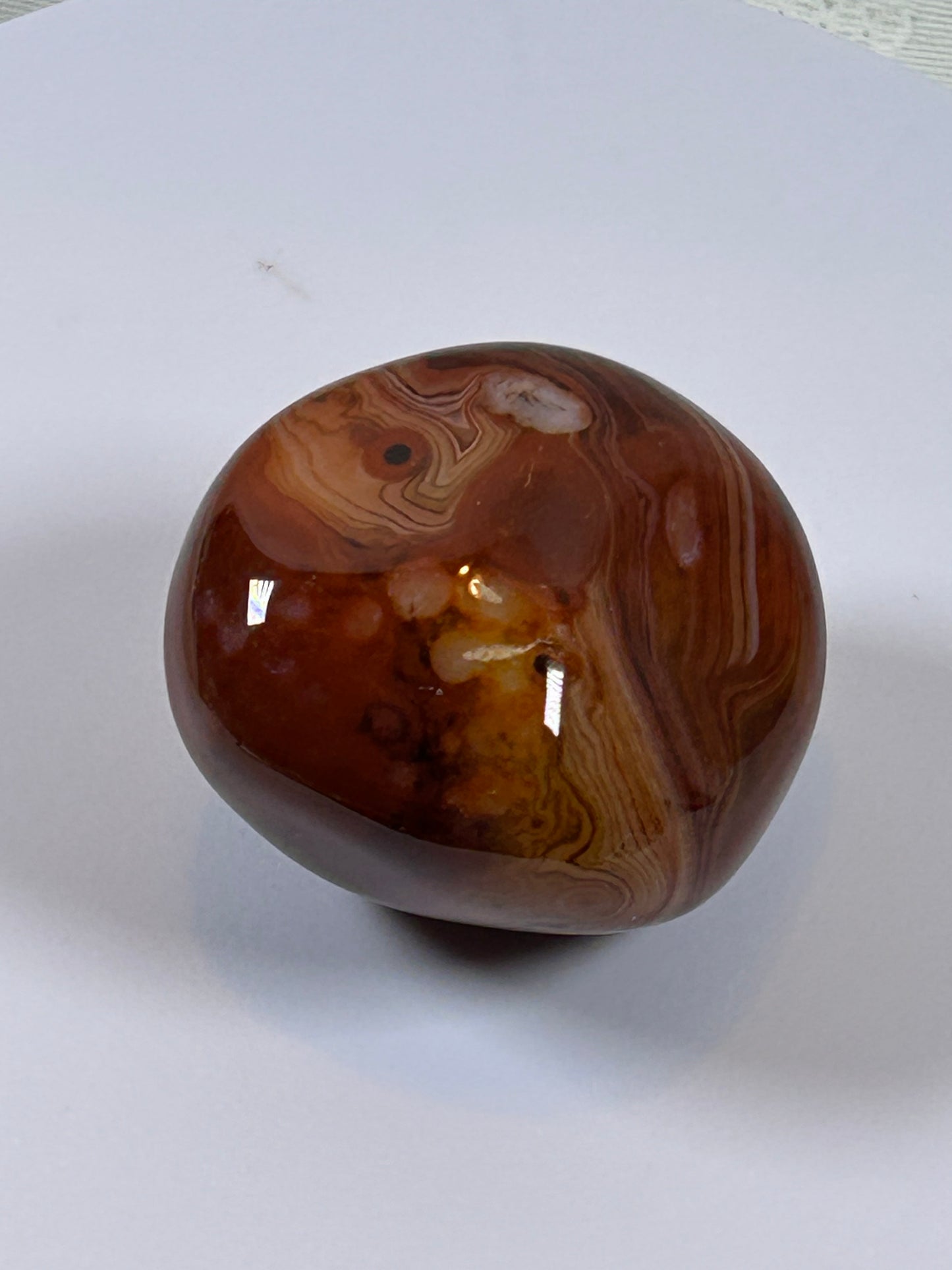 (#112) - CARNELIAN AGATE PALM STONE POLISHED - NEW