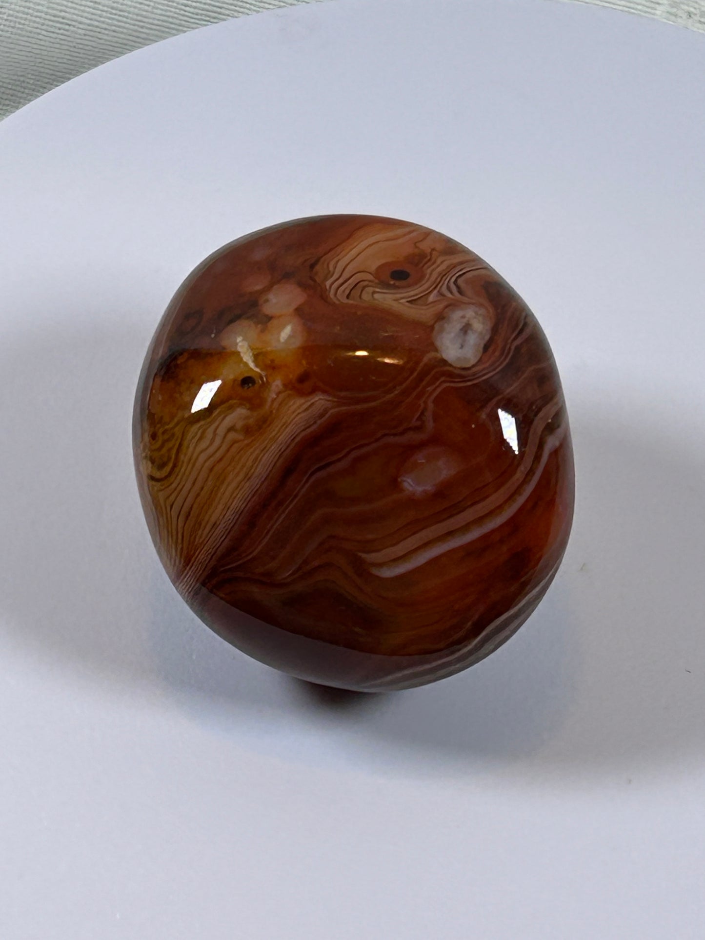 (#112) - CARNELIAN AGATE PALM STONE POLISHED - NEW