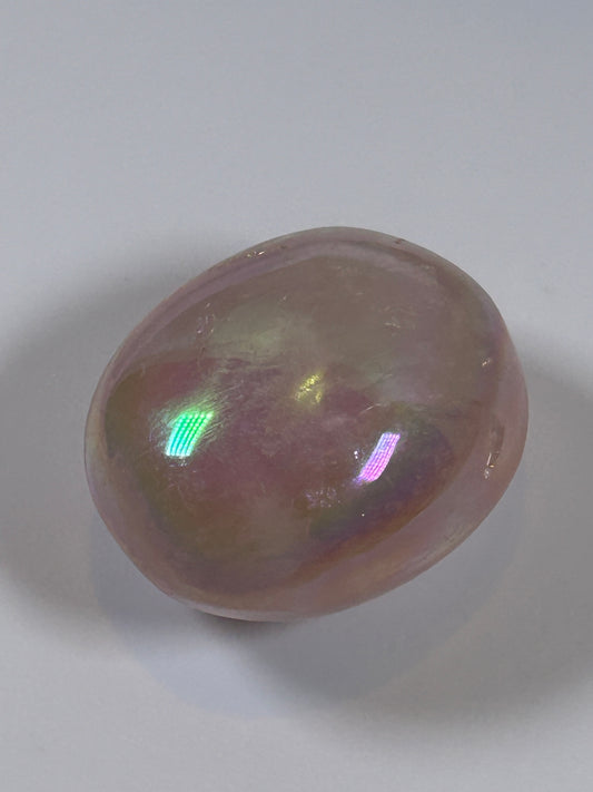 (#132) - ANGEL AURA QUARTZ PALM STONE POLISHED - NEW