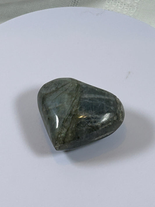 (#138) - LABRADORITE HEART STONE POLISHED - NEW