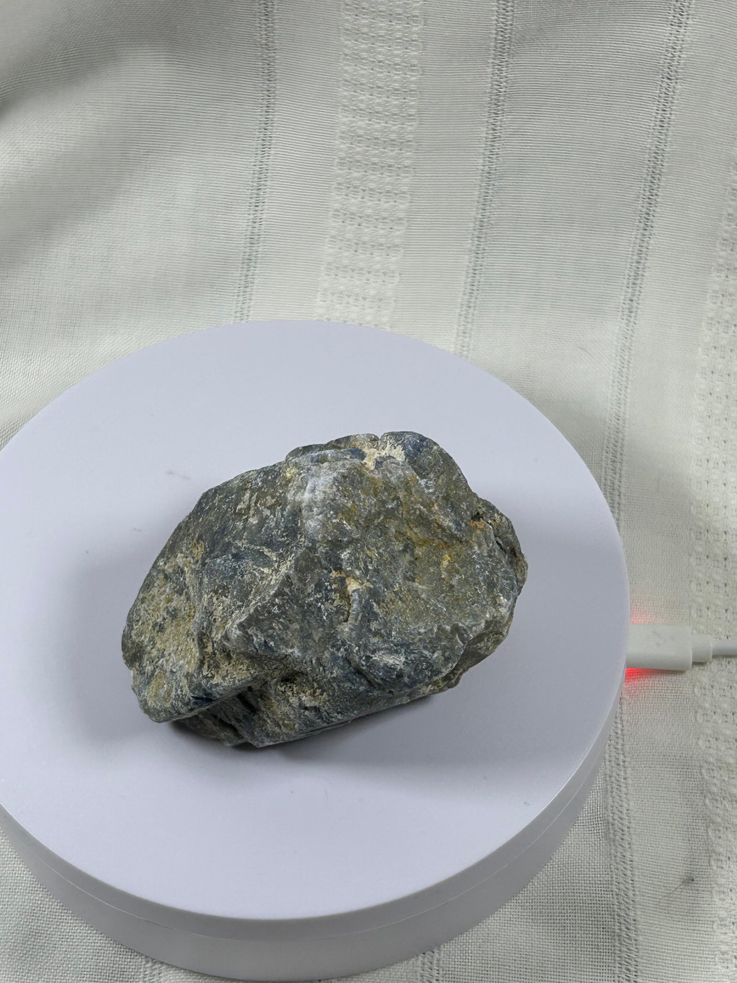 (#146) - KYANITE SPECIMEN RAW - NEW
