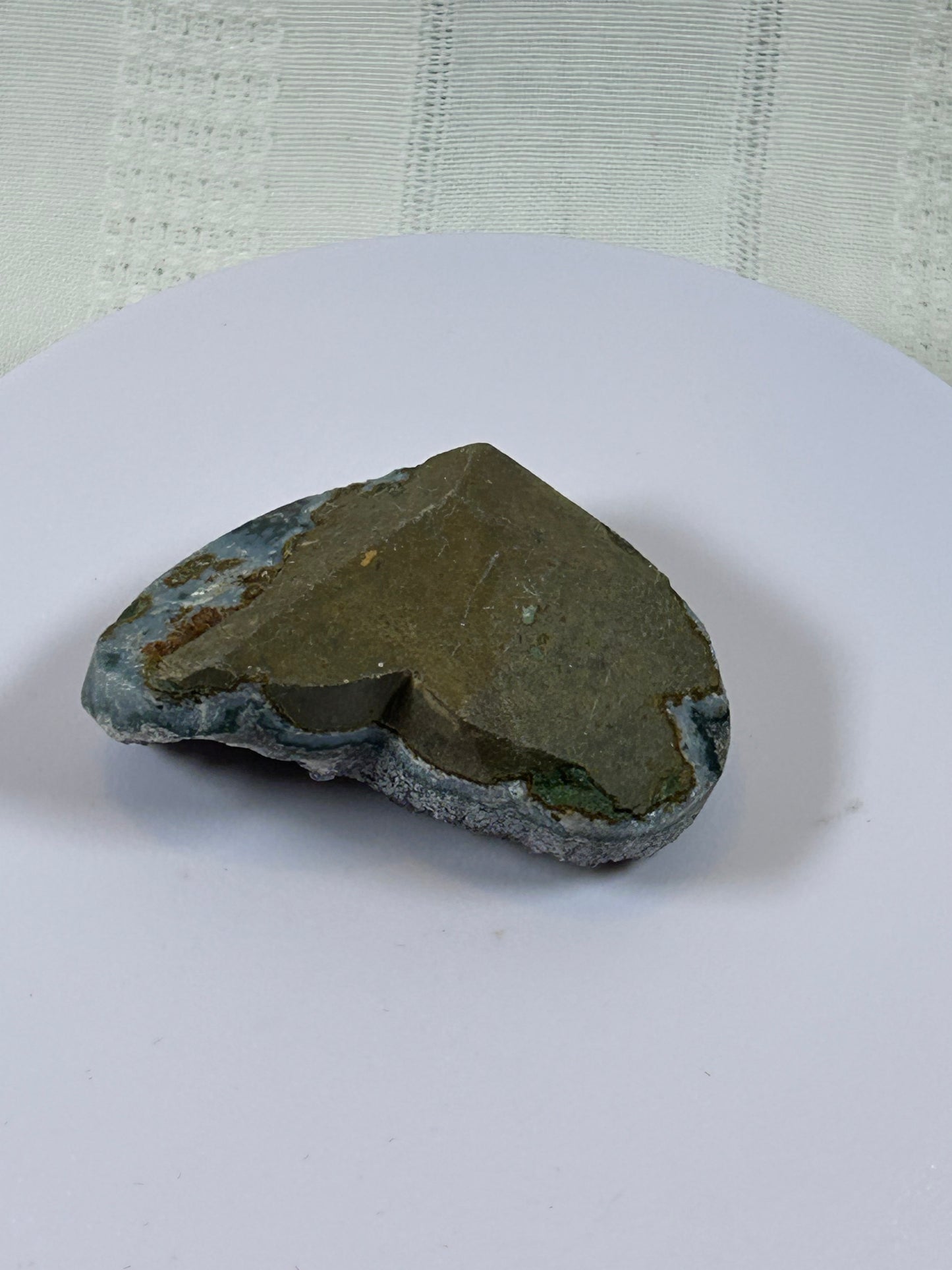 (#197) - AMETHYST HEART SPECIMEN RAW - NEW