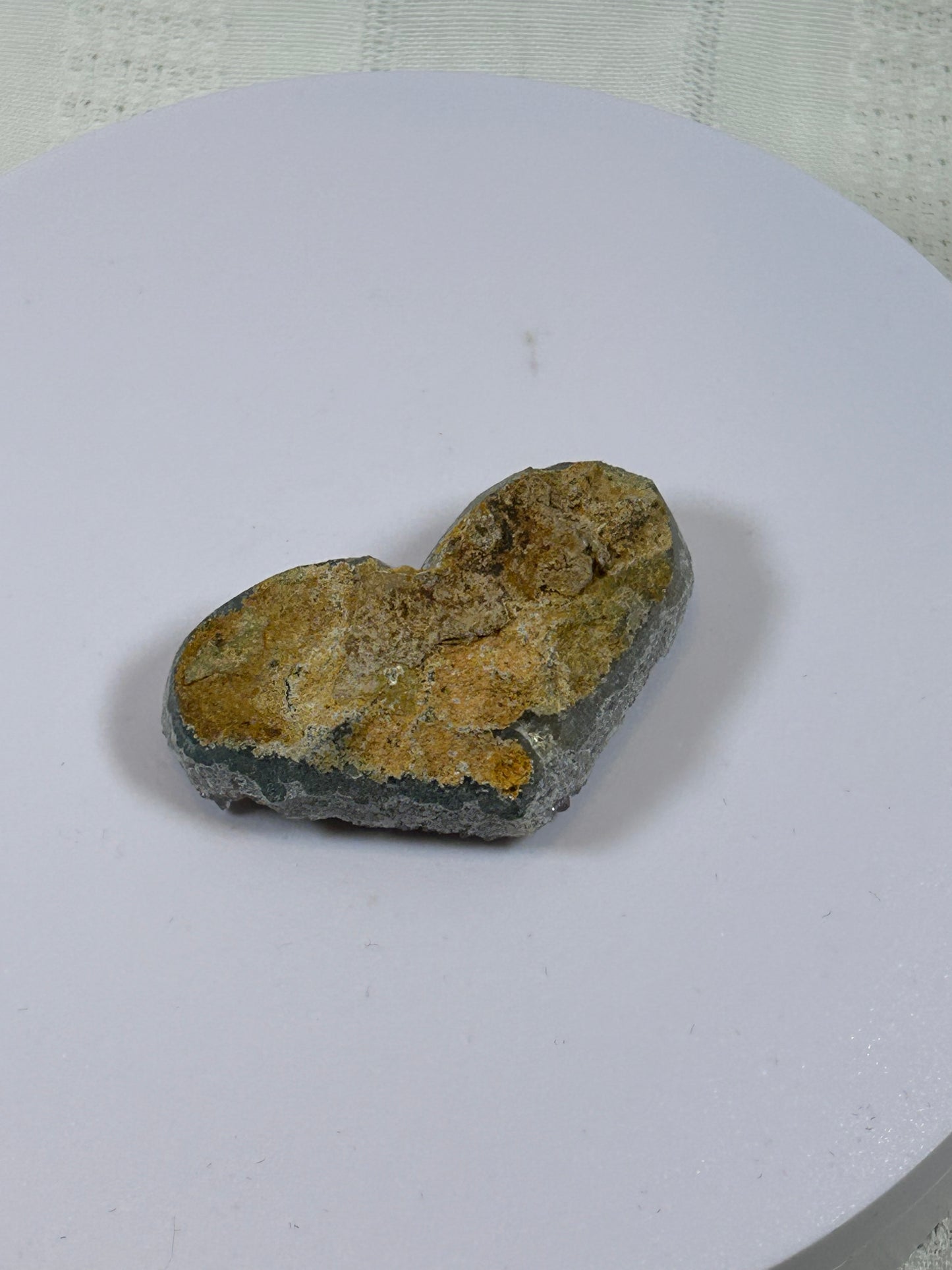 (#198) - AMETHYST HEART SPECIMEN RAW - NEW