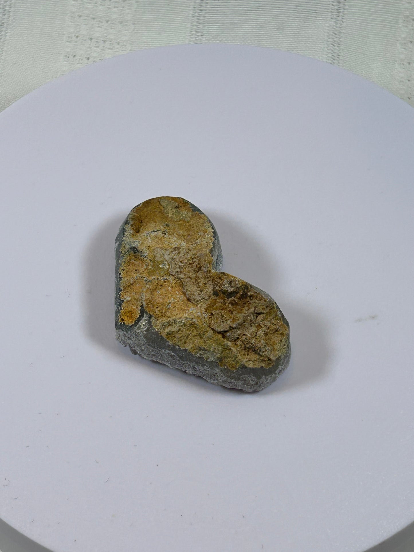(#198) - AMETHYST HEART SPECIMEN RAW - NEW